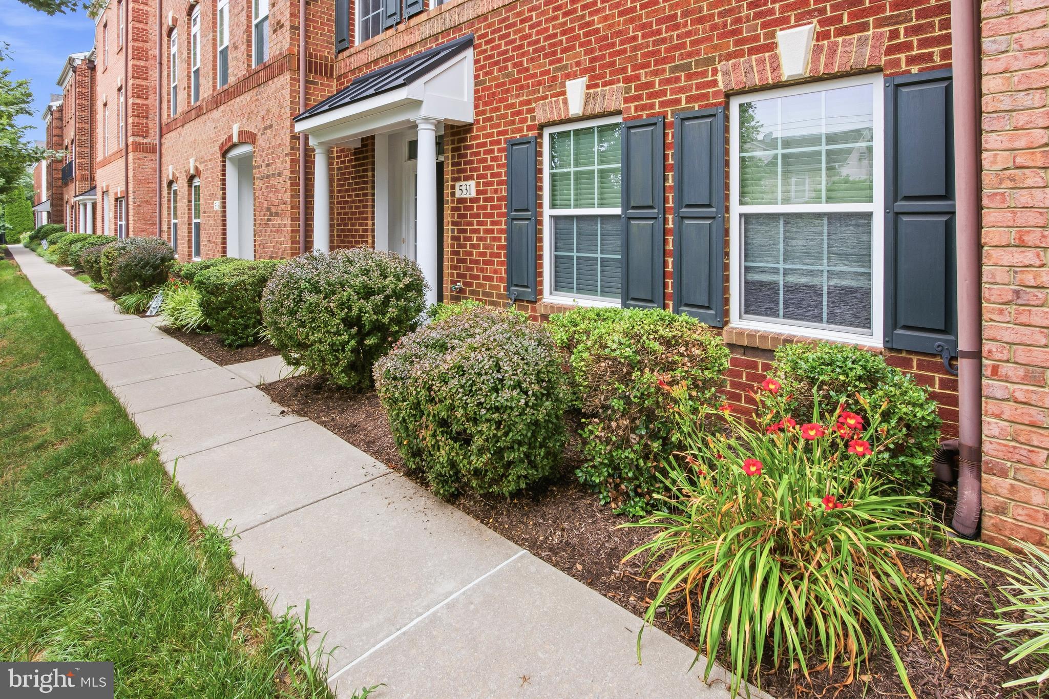 531 RAYMOND DRIVE