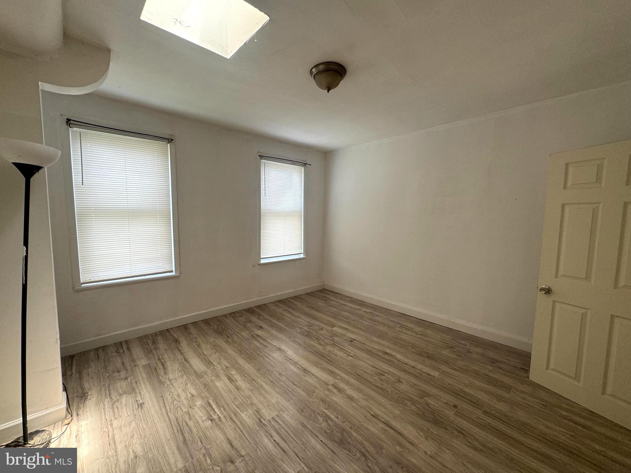 ELMWOOD PARK - Residential