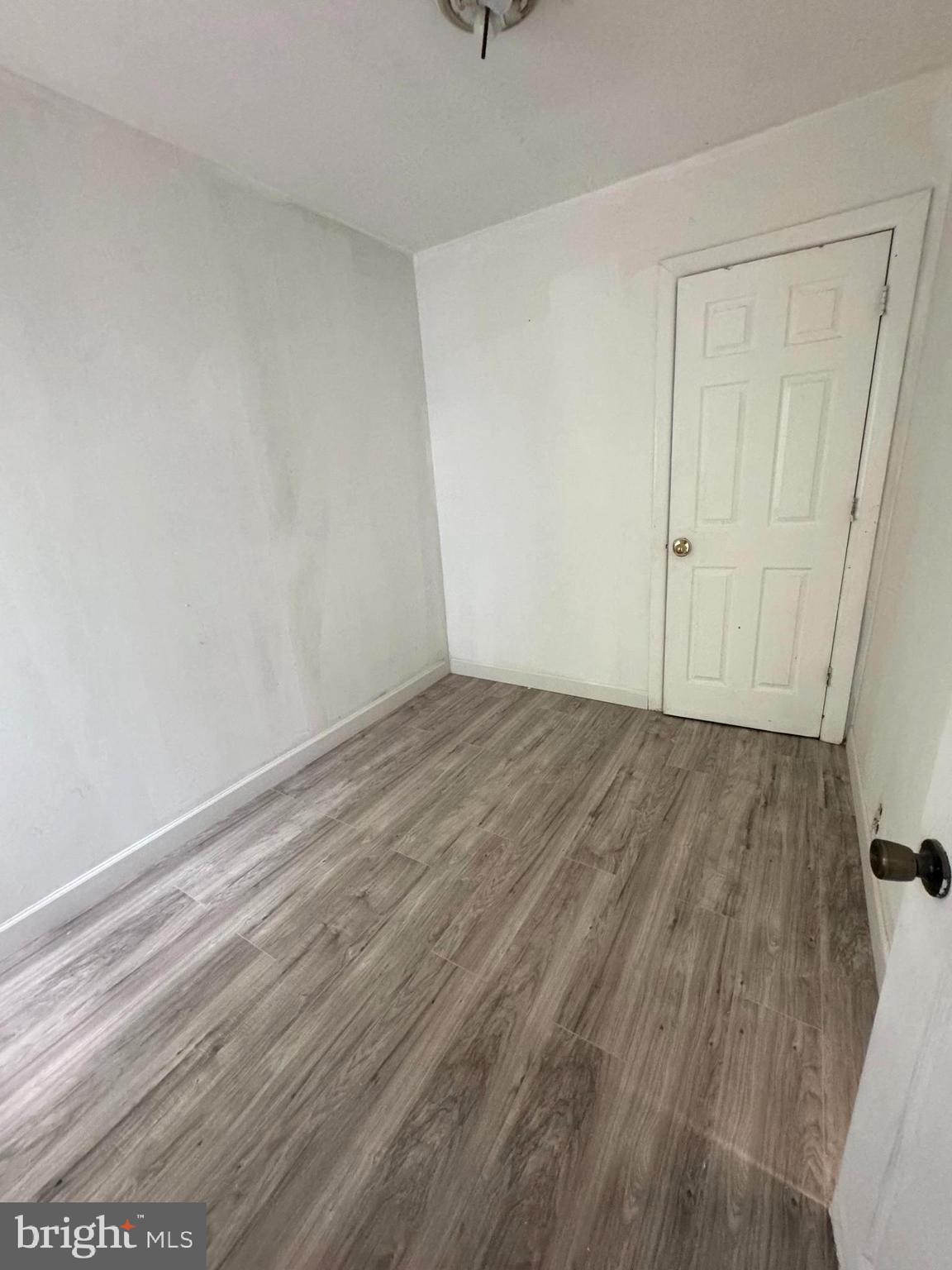 ELMWOOD PARK - Residential