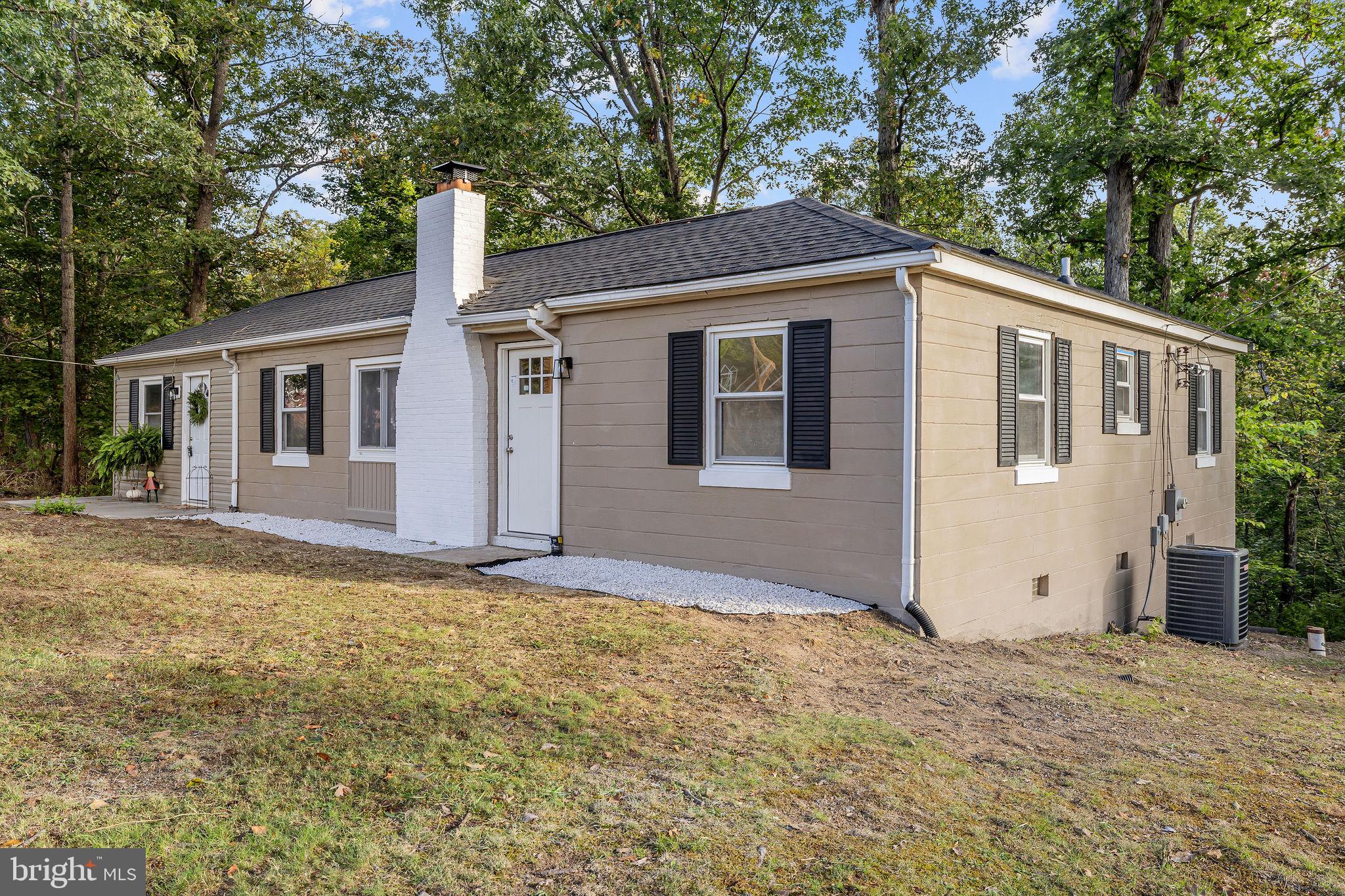 1716 STRASBURG ROAD