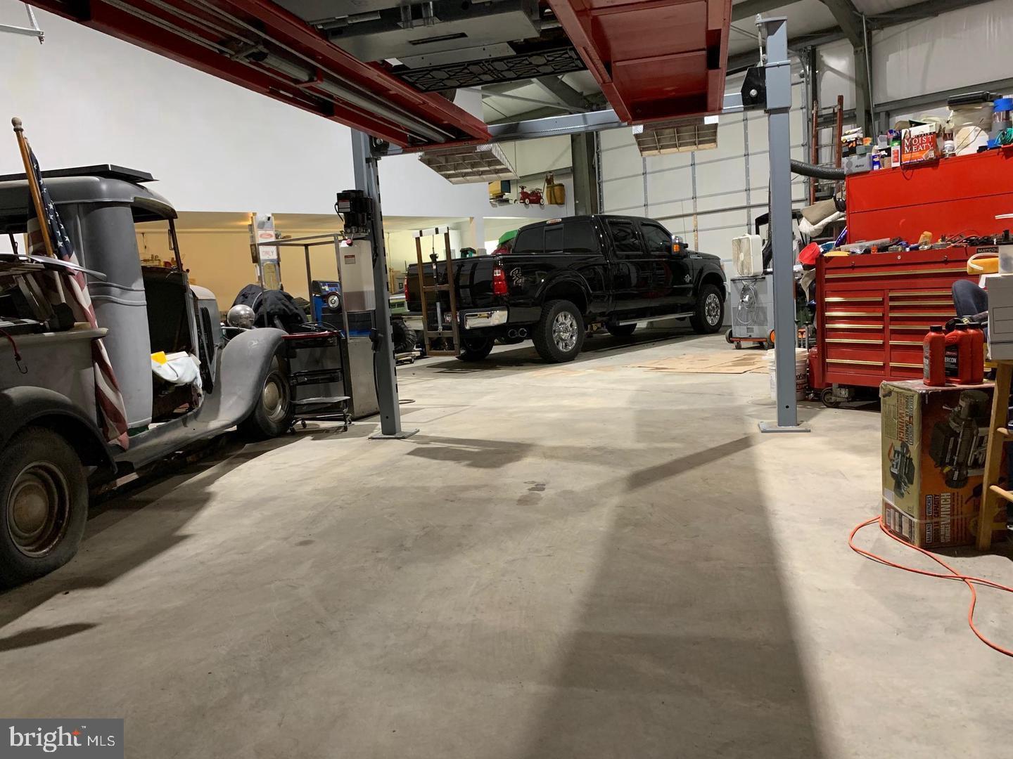 BURNS CROSSING - Residential