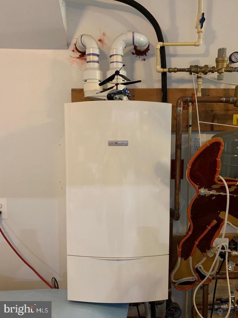 BURNS CROSSING - Residential