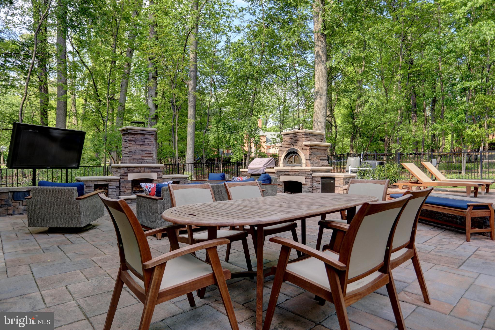 LAURELFORD - Residential