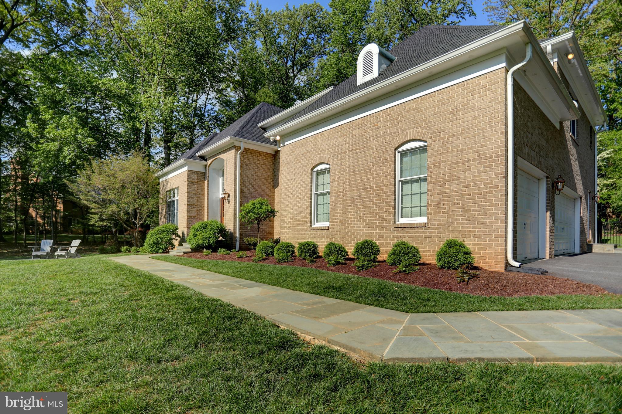 LAURELFORD - Residential