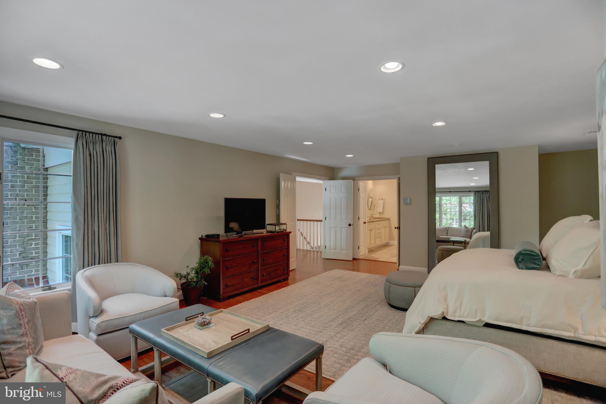 LAURELFORD - Residential