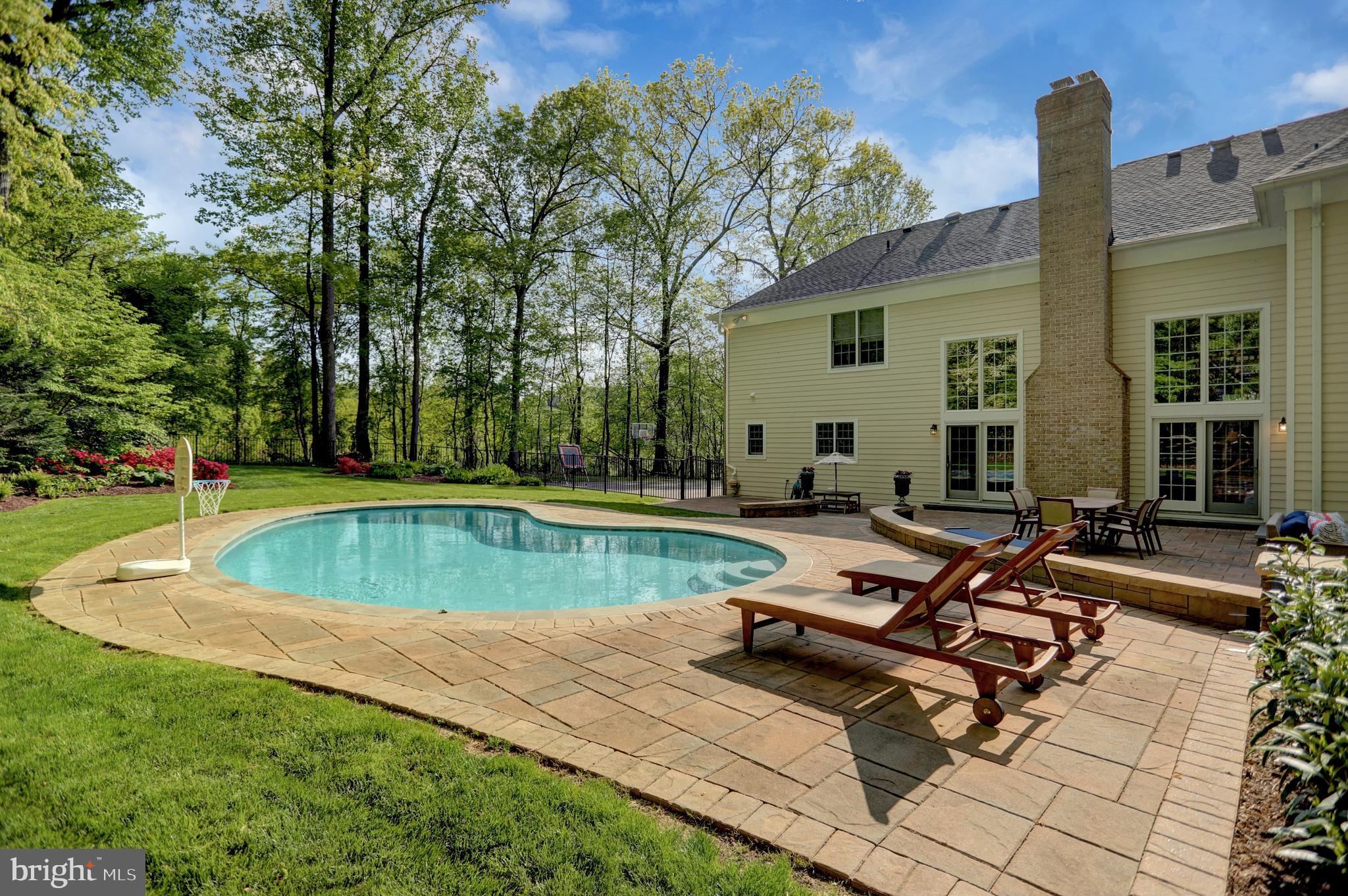 LAURELFORD - Residential