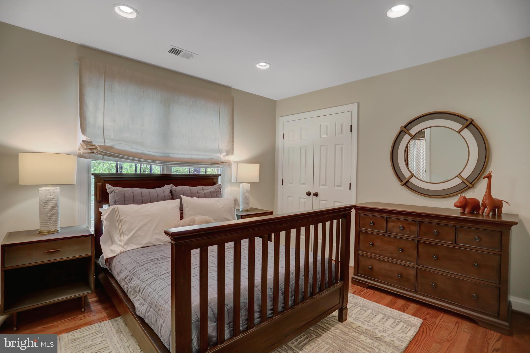 LAURELFORD - Residential