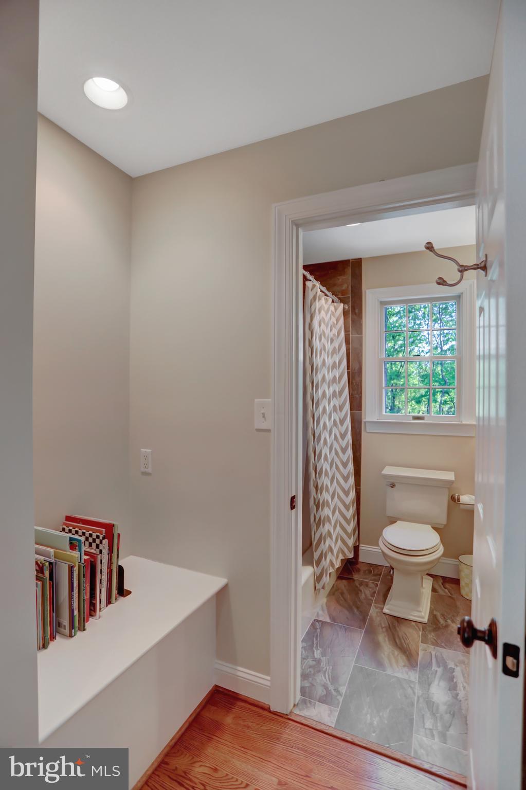 LAURELFORD - Residential