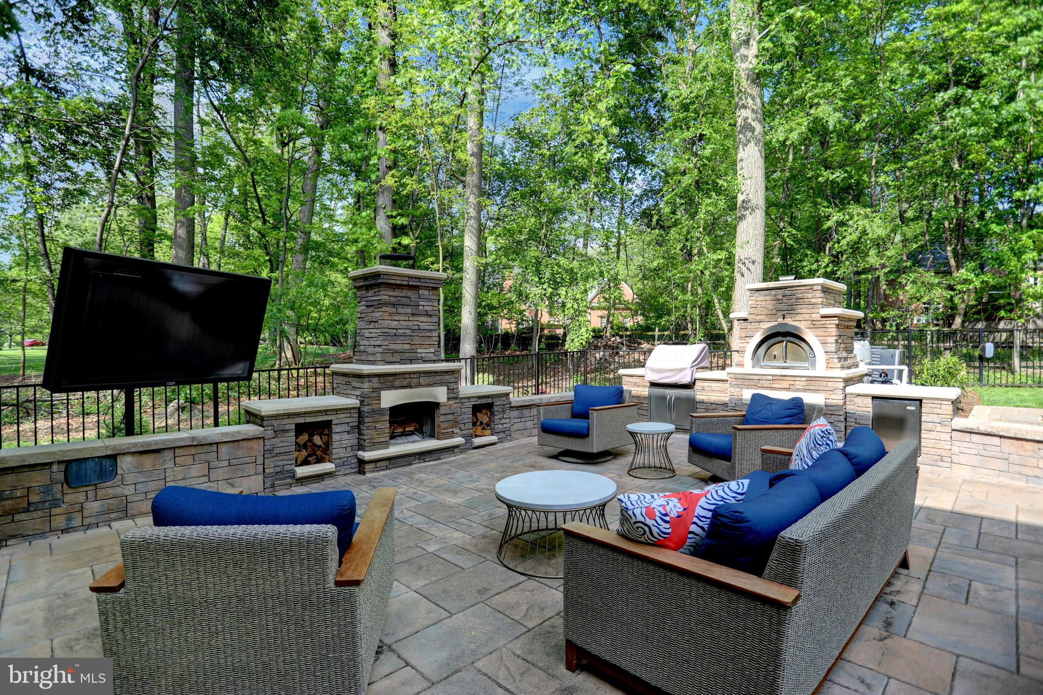 LAURELFORD - Residential