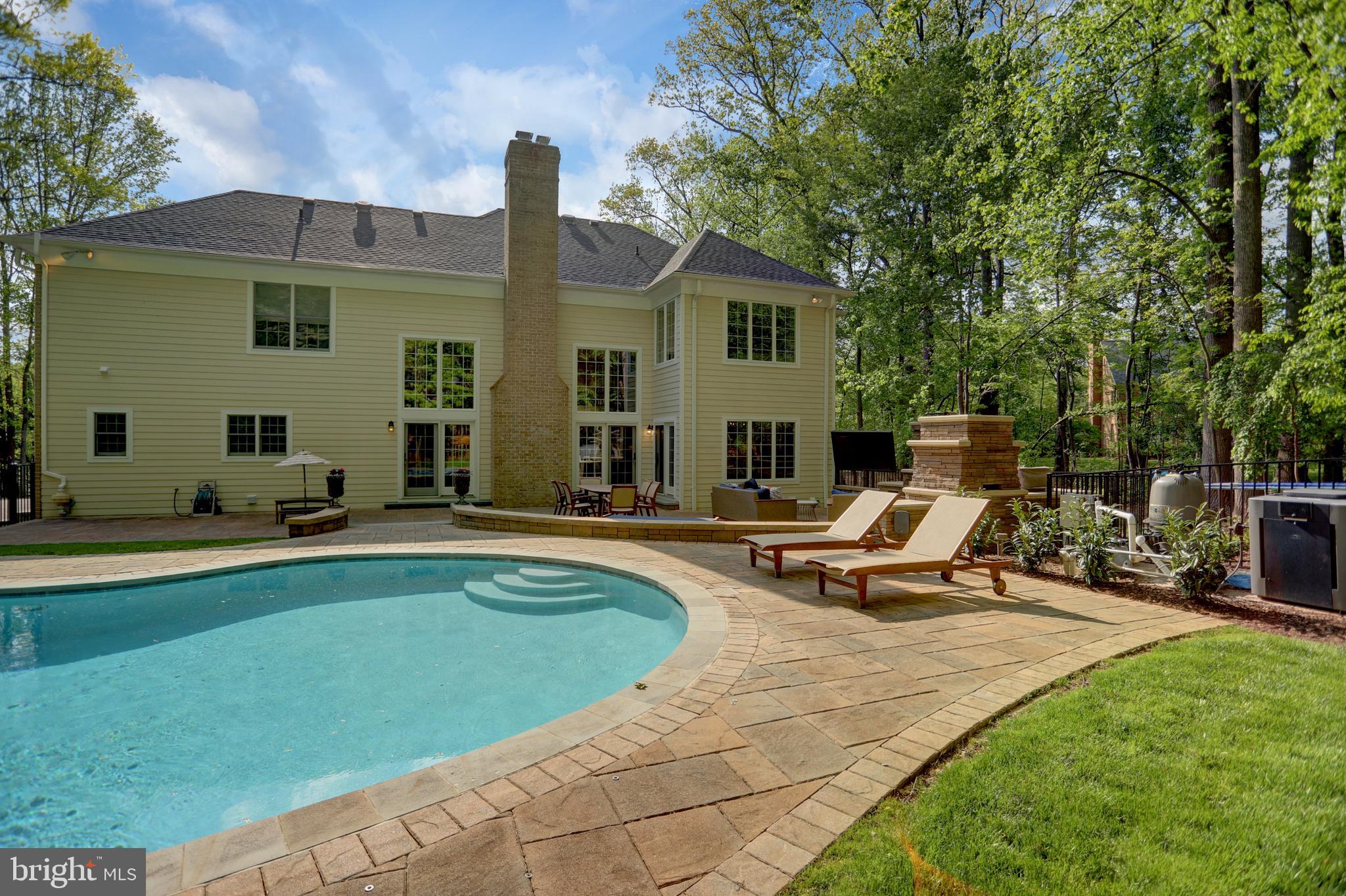 LAURELFORD - Residential