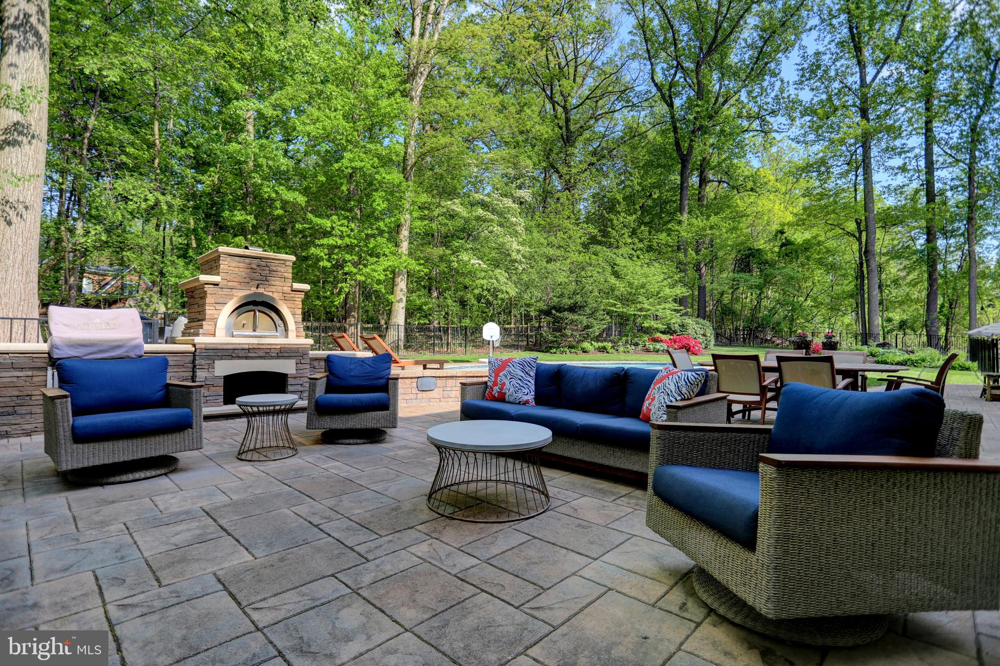 LAURELFORD - Residential