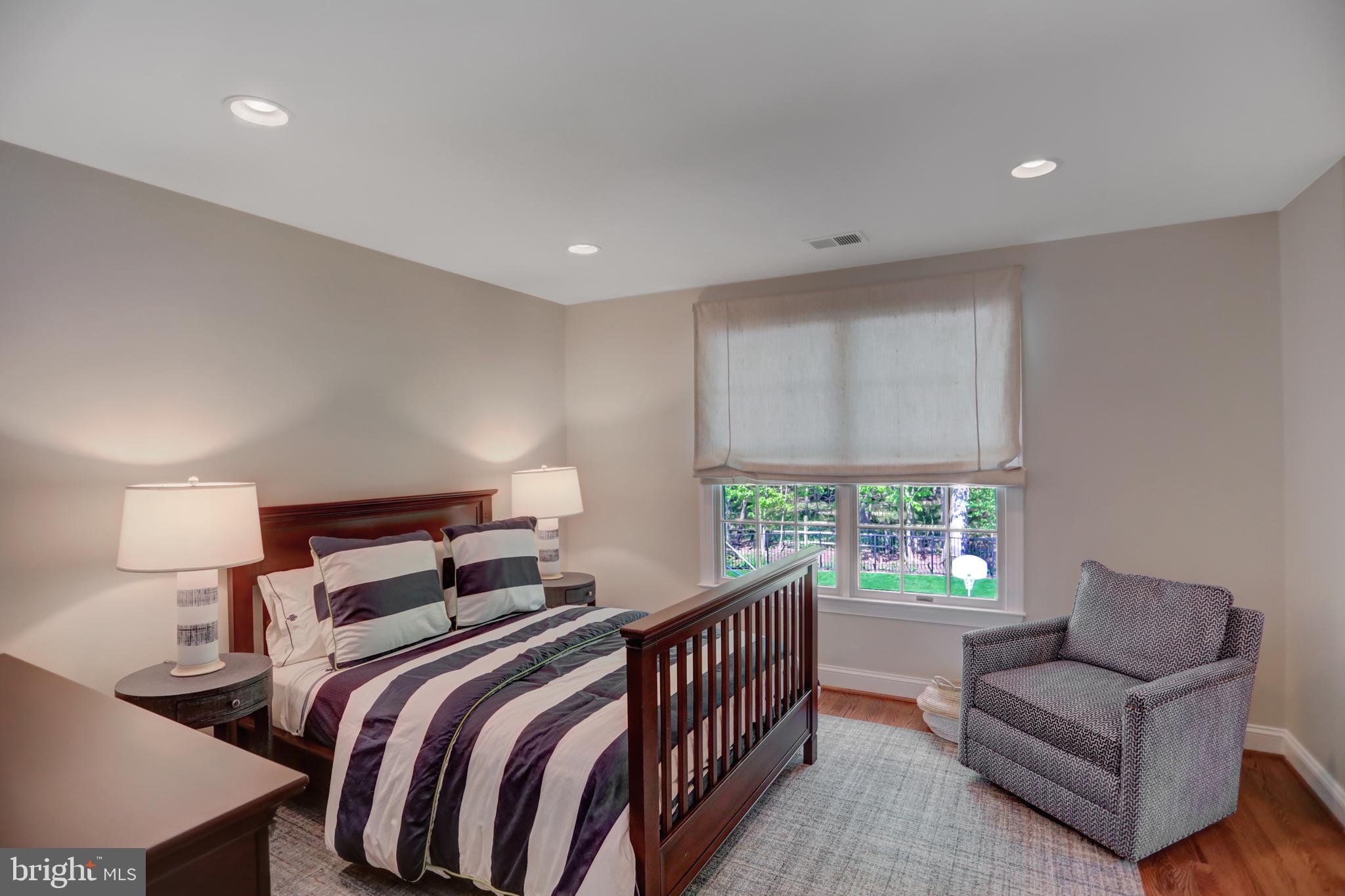 LAURELFORD - Residential