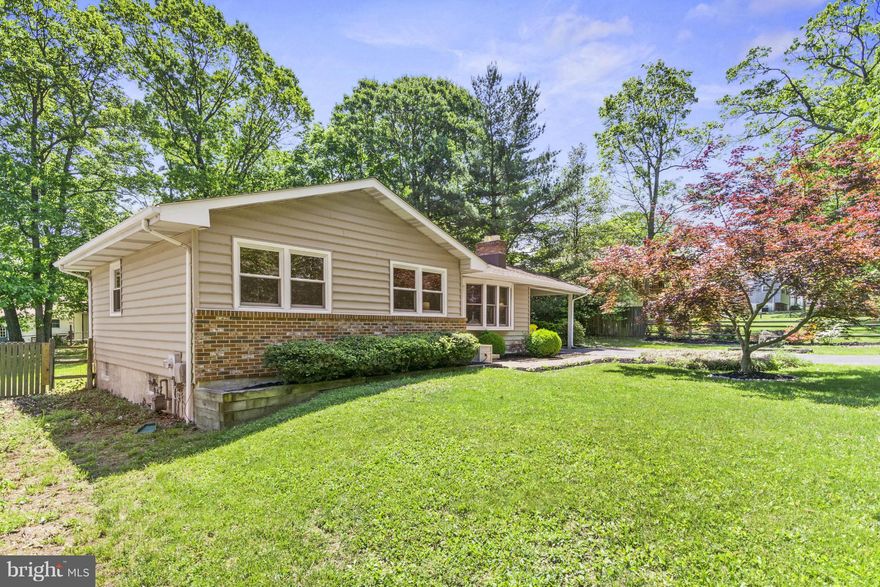 Beautifully Updated! Water Privileges! Boat Ramp, Pier+Beach on the Magothy! Summertime Feasts on your Screened In Porch!  Plus...Granite, Stainless, Cherry Cabinets, Hardwood Floors, 2 full Ceramic Baths, Gas Fireplace, 28 X 23 L-Shaped Family Room, Shed+fully fenced yard & over 1/3 acre! Minutes to Golf,Parks,Fishing,Boating & Waterfront Dining! Easy Access to Balto & Annapolis. Voluntary HOA