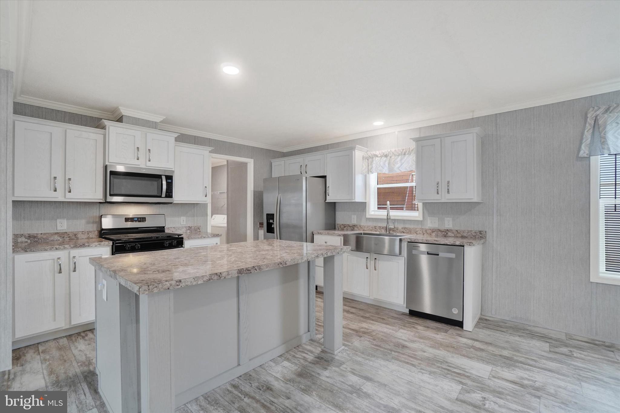 COUNTRYSIDE MHP - Residential