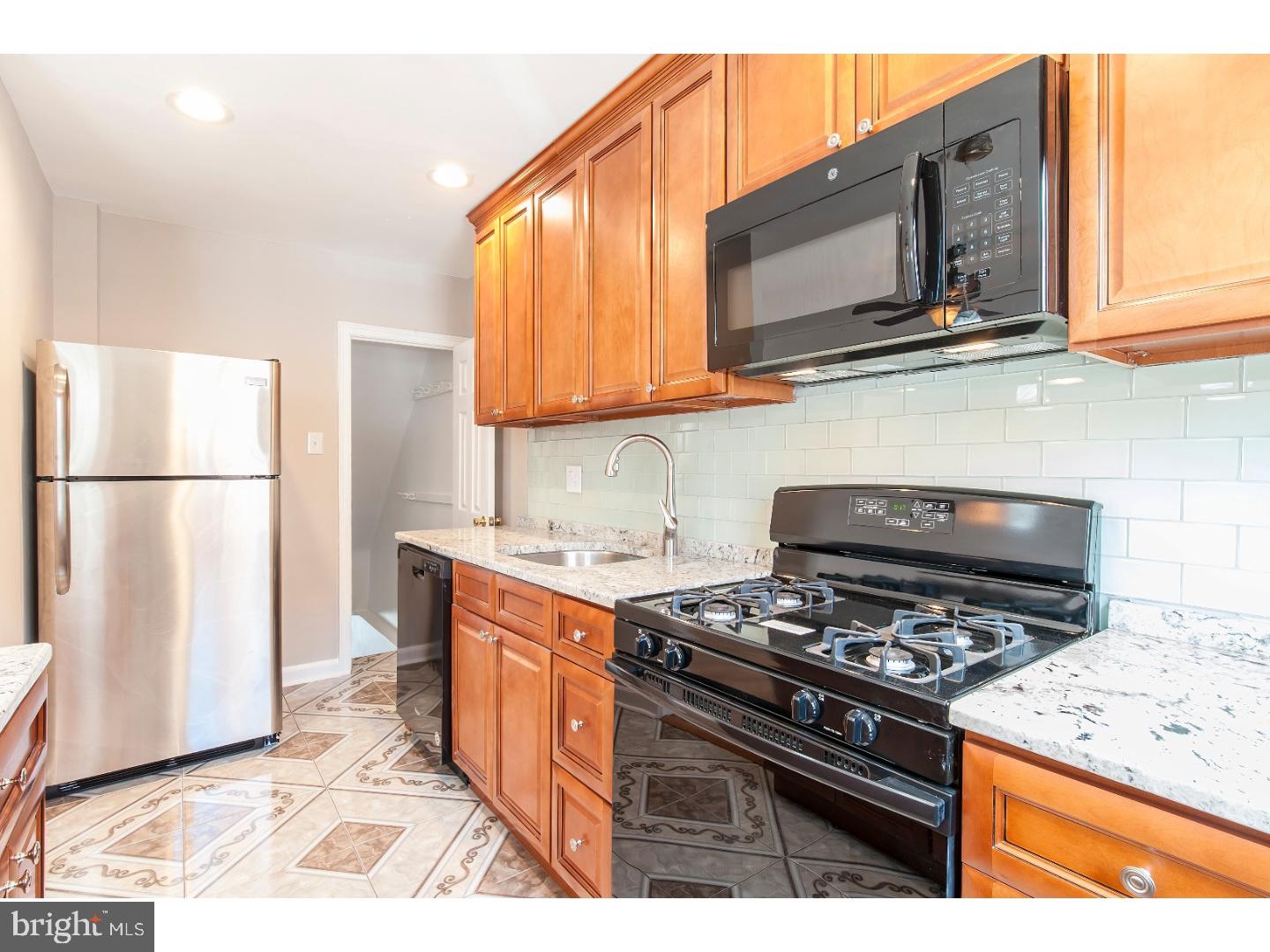 MAYFAIR - Residential