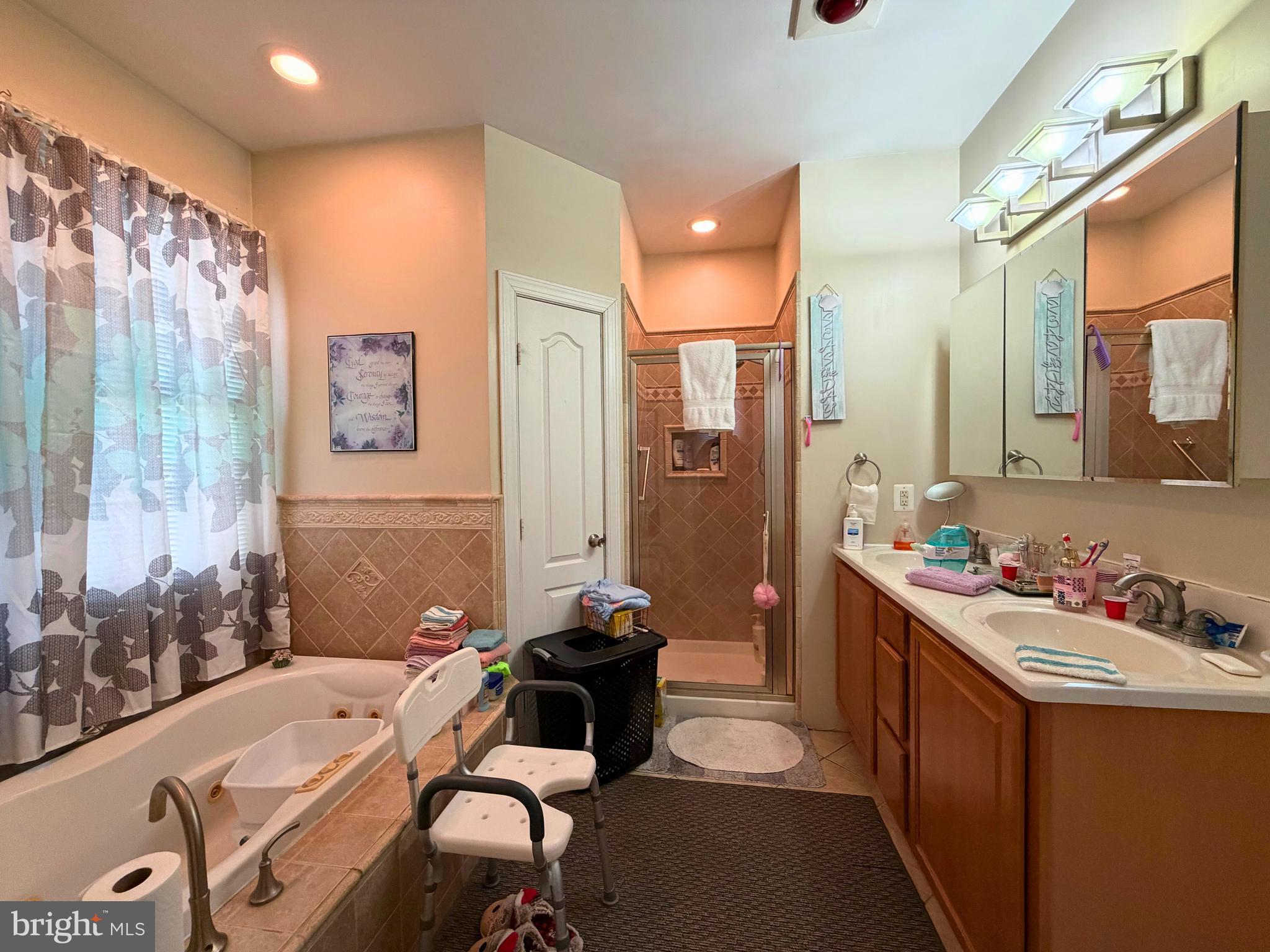 SHENANDOAH  SHORES - Residential