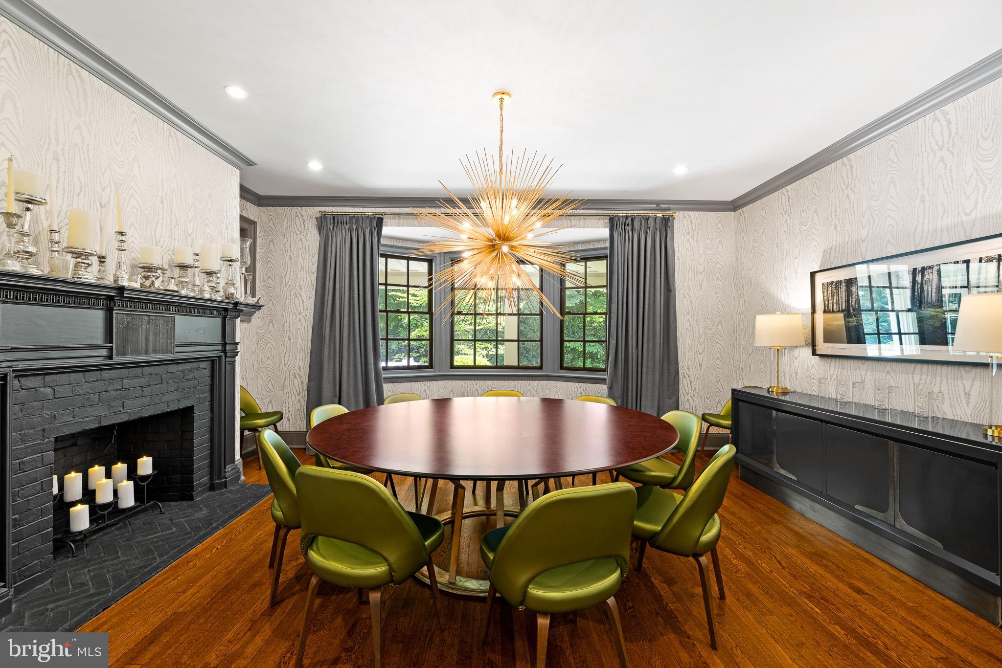 CHESTNUT HILL - Residential