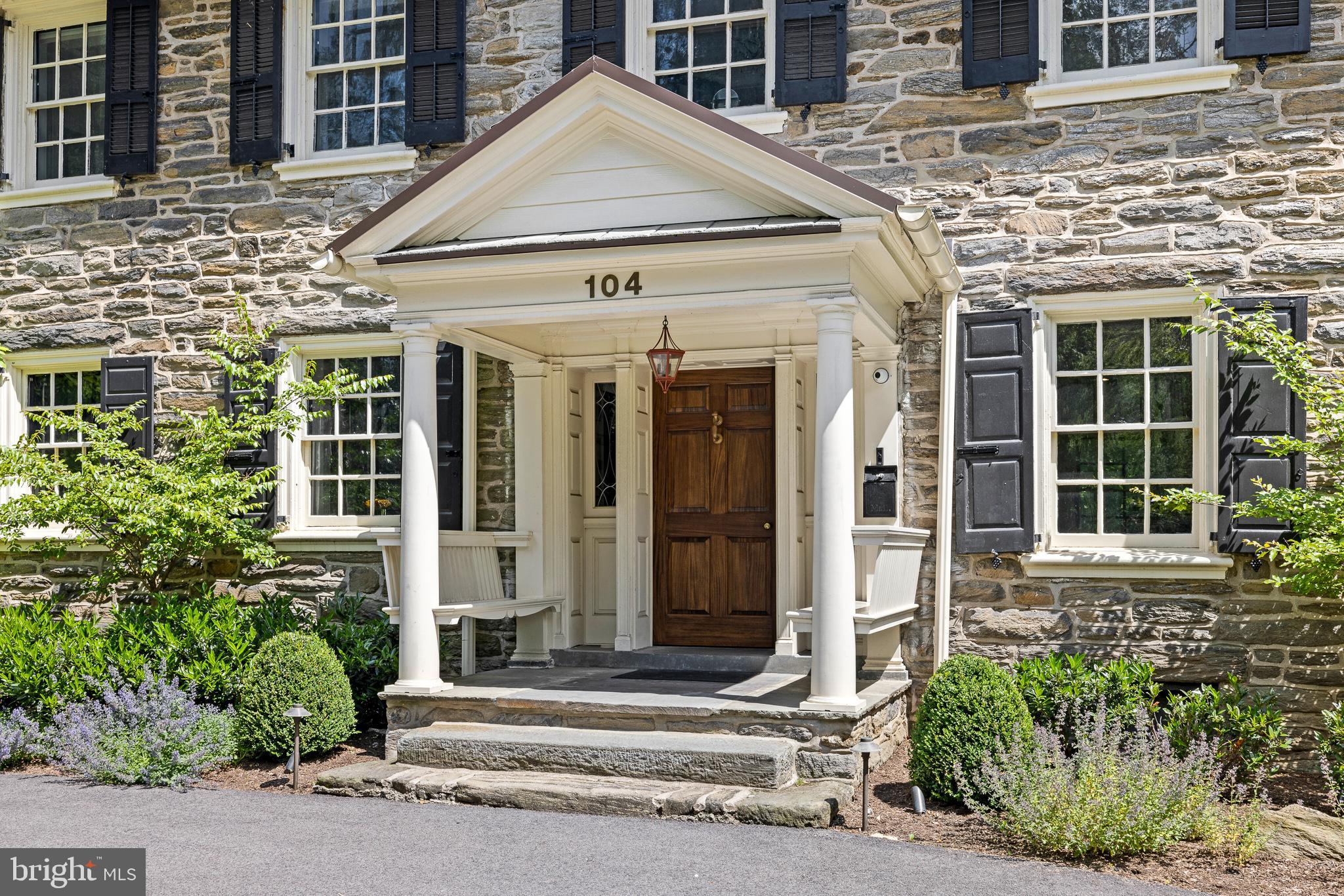 CHESTNUT HILL - Residential