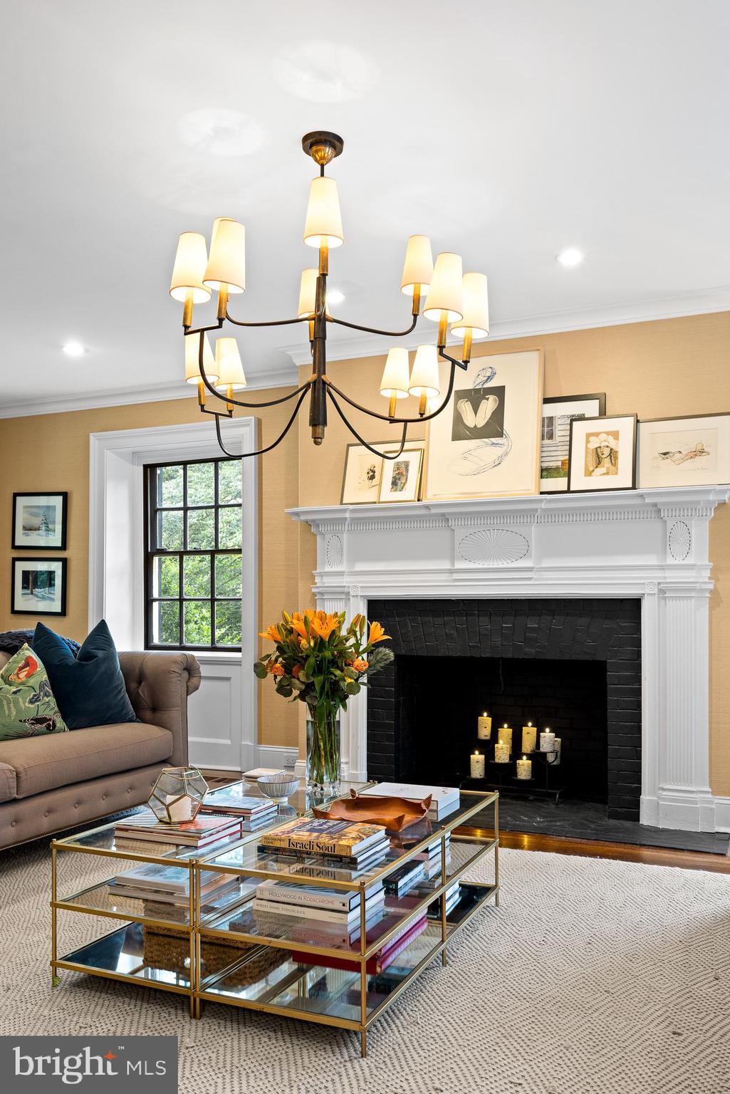 CHESTNUT HILL - Residential