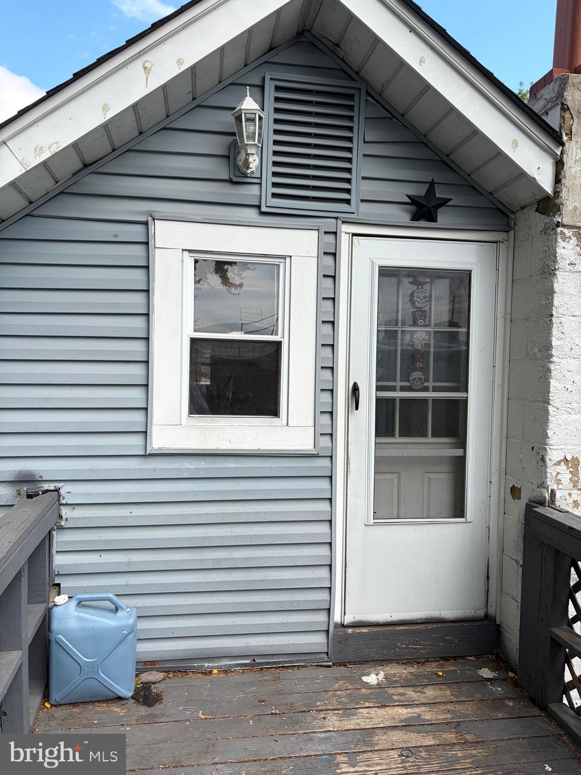 17 PROGRESS AVENUE