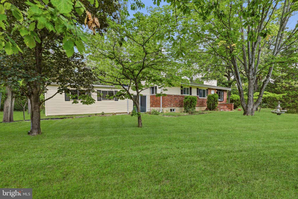 Photo of 622 Edwards Avenue, CHESILHURST, NJ 08089 (MLS # NJCD2123898)