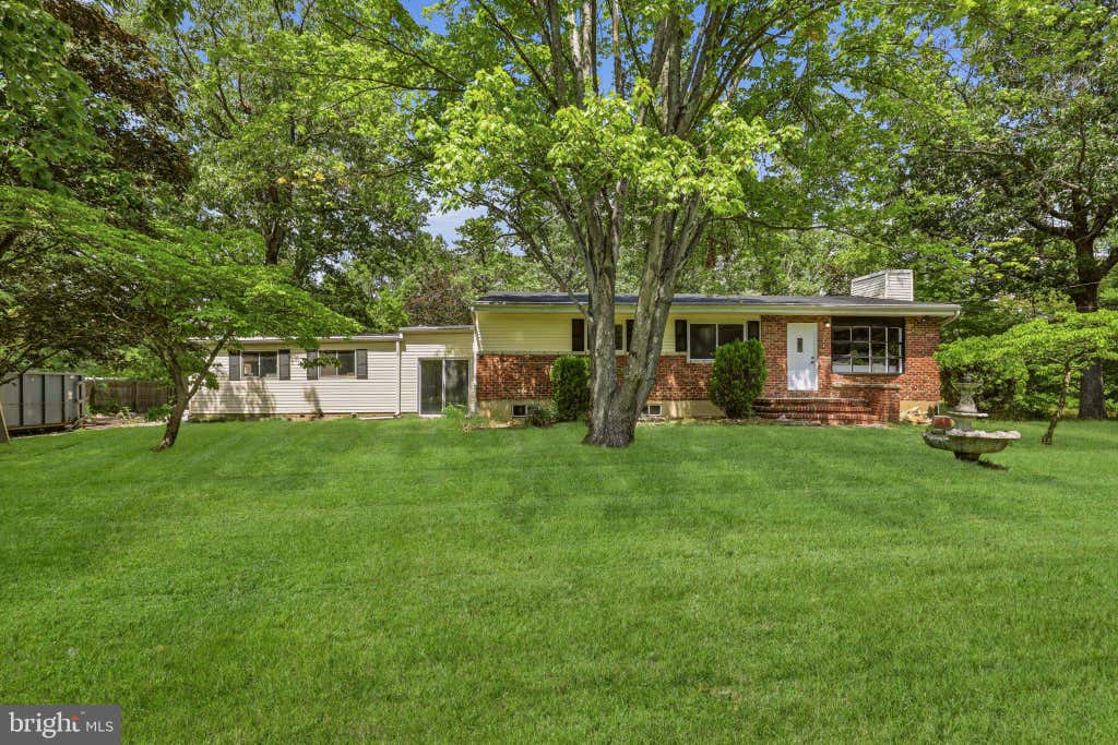 Photo of 622 Edwards Avenue, CHESILHURST, NJ 08089 (MLS # NJCD2123898)
