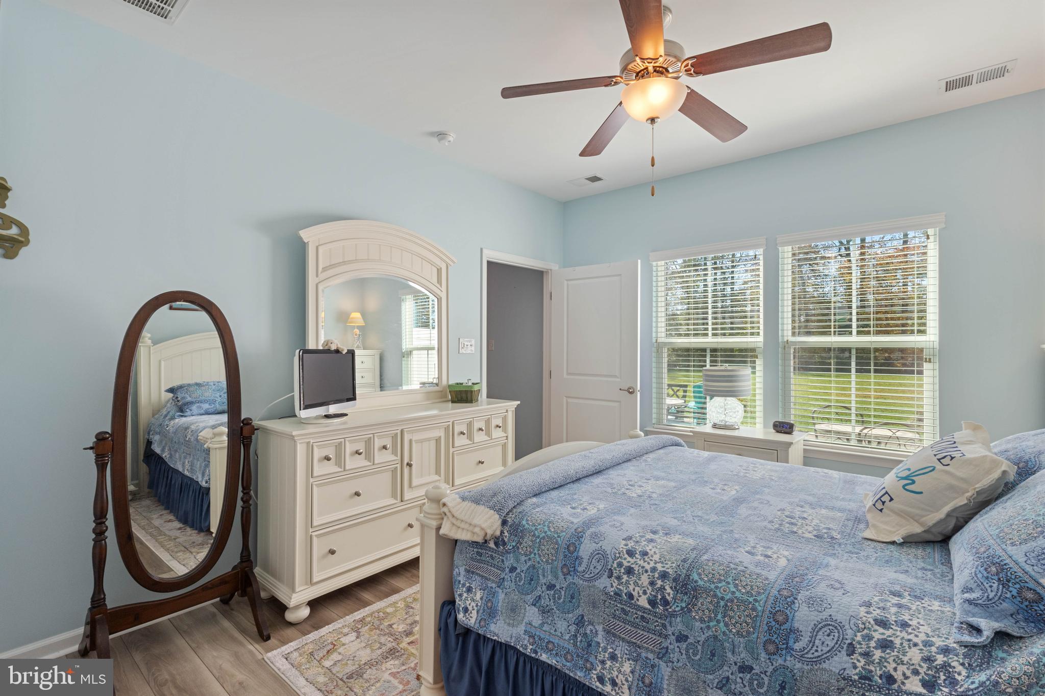 LIGHTHOUSE LAKES - Residential