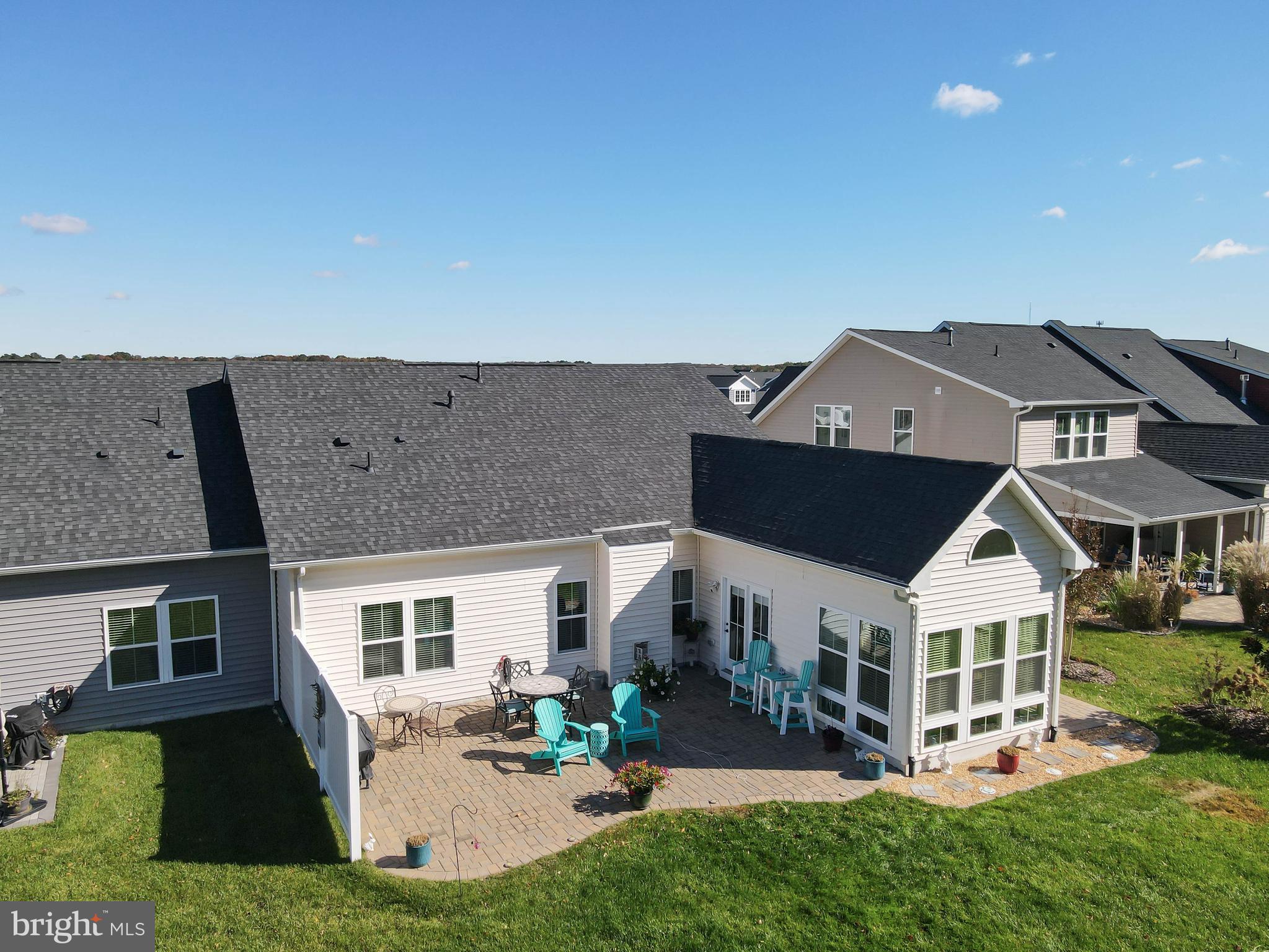 LIGHTHOUSE LAKES - Residential