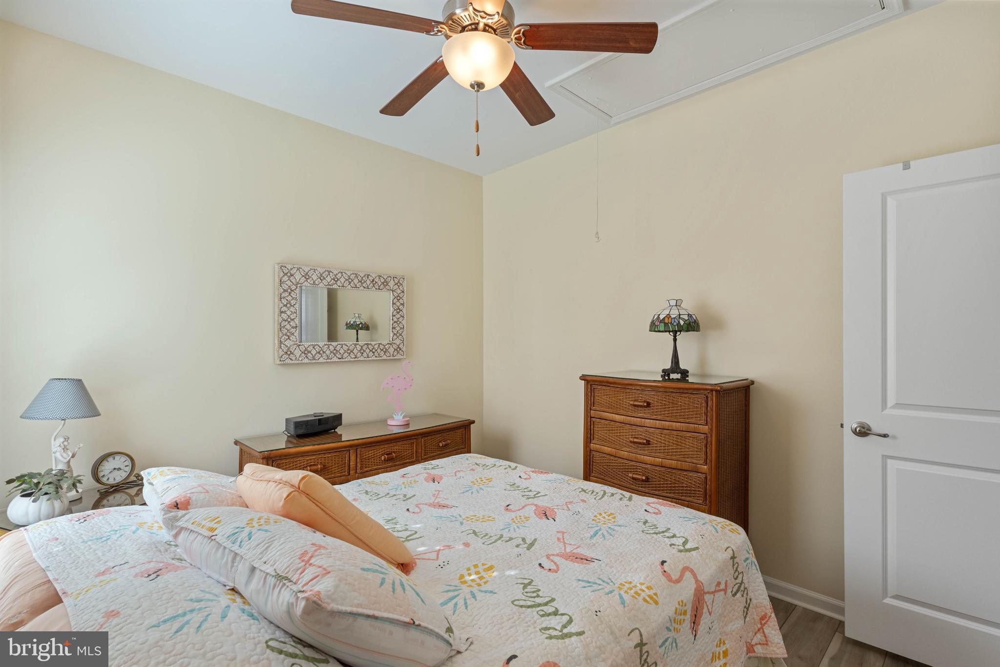 LIGHTHOUSE LAKES - Residential