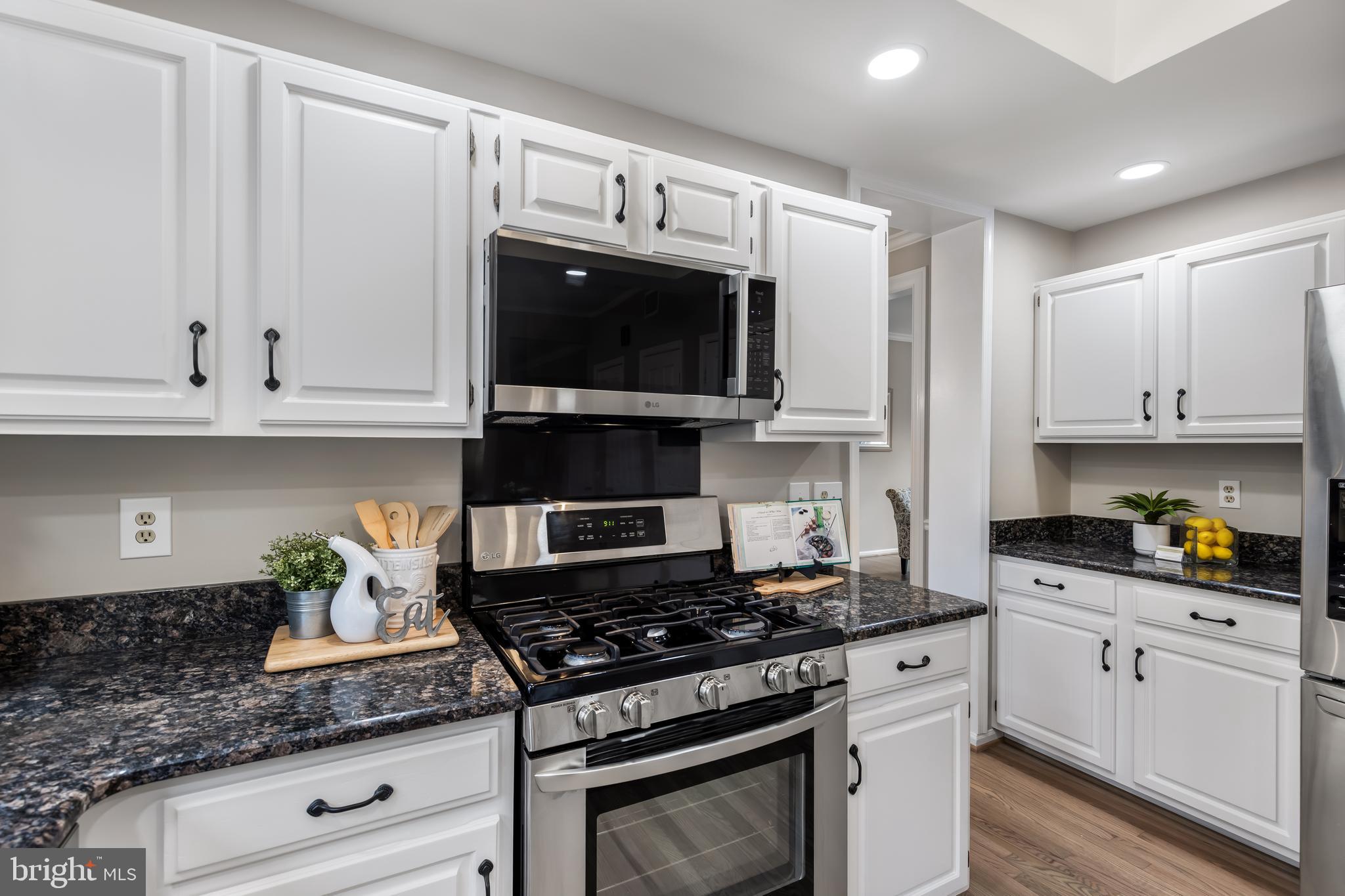 TWIN OAKS FARM - Residential