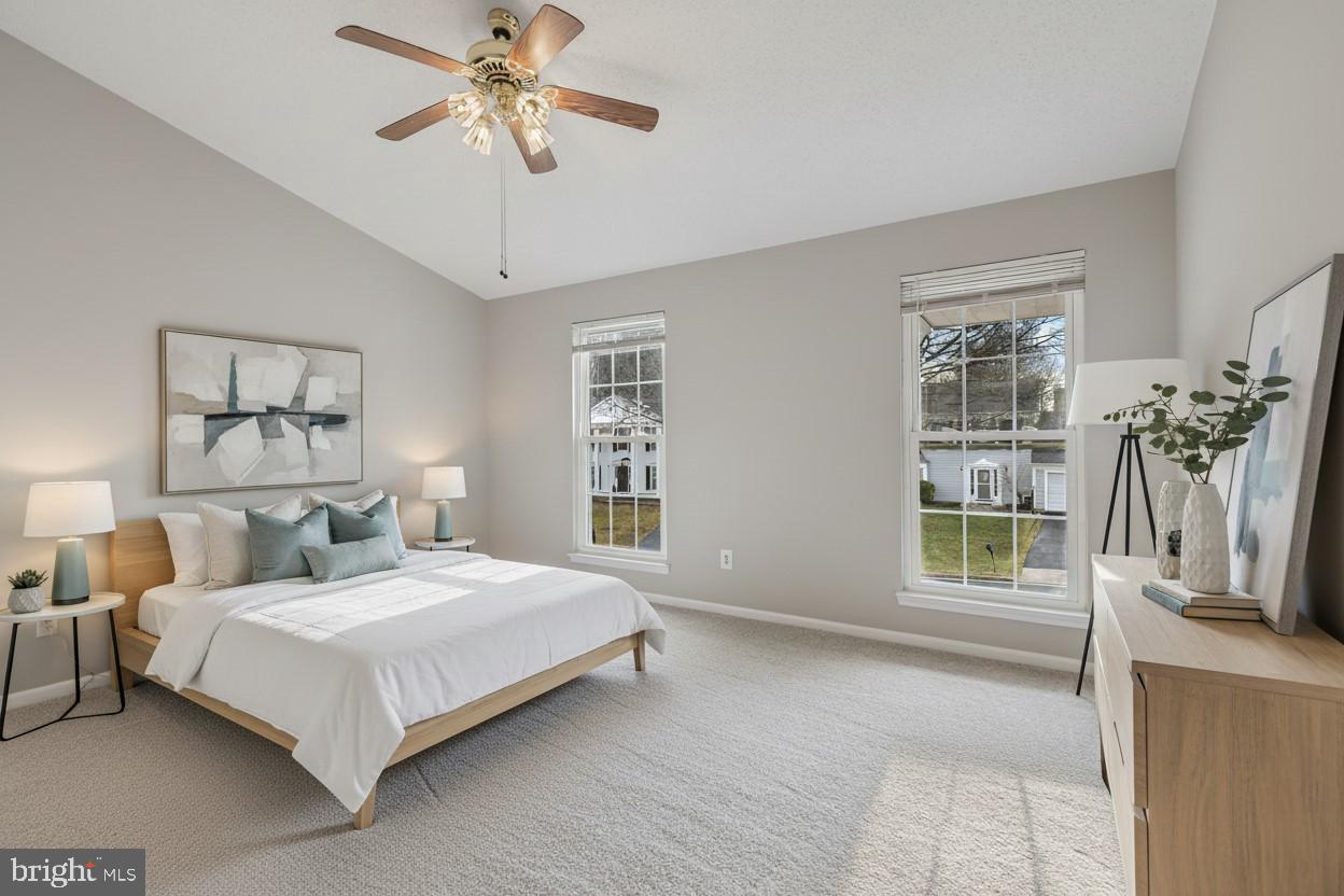 TWIN OAKS FARM - Residential