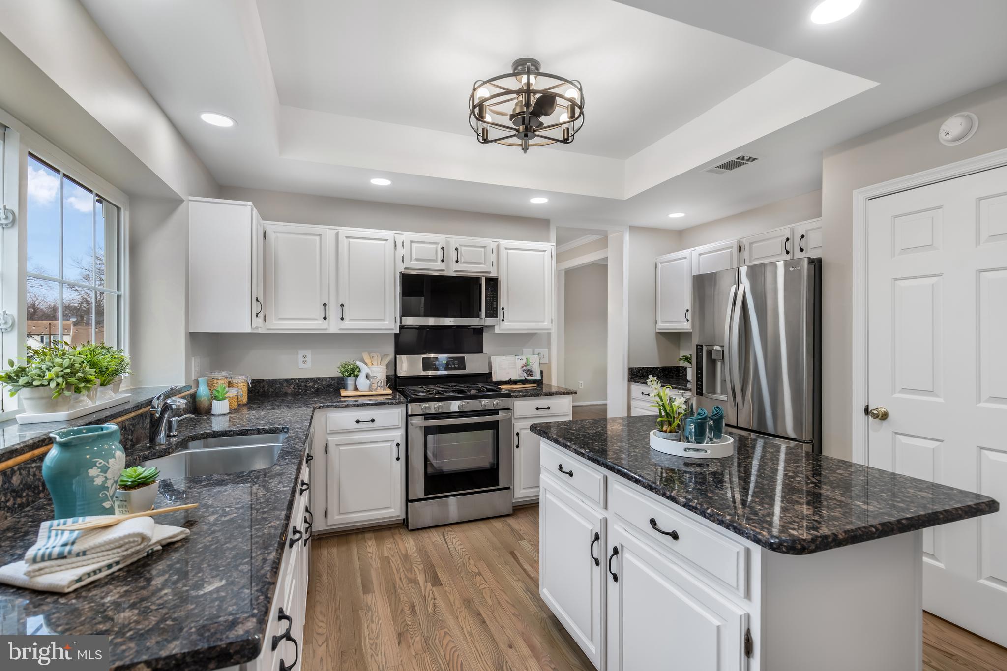 TWIN OAKS FARM - Residential