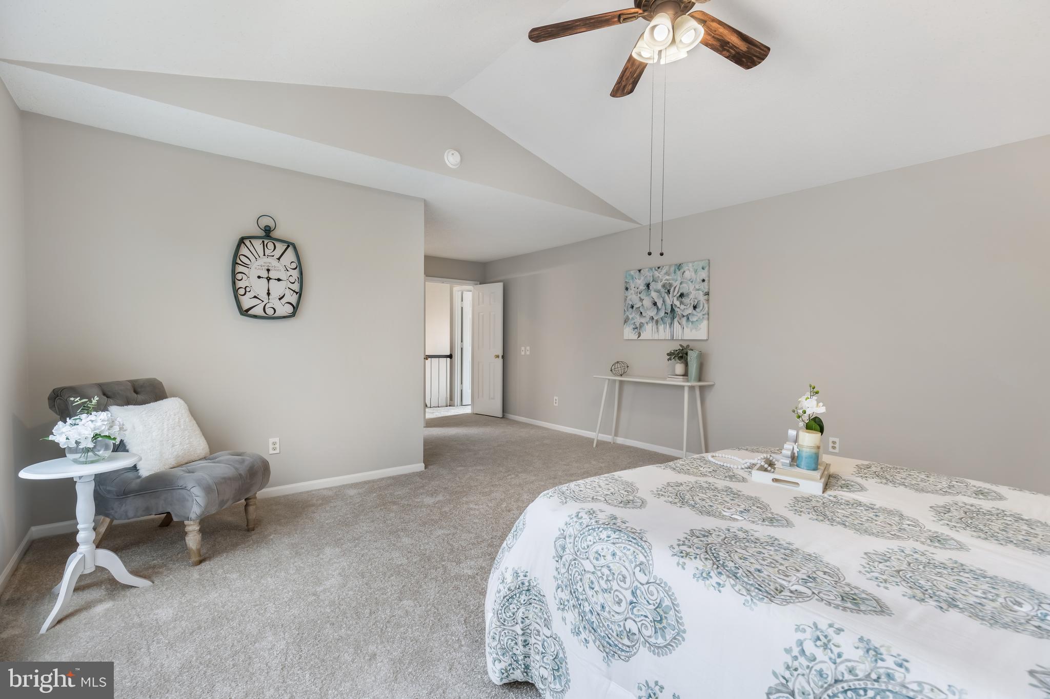 TWIN OAKS FARM - Residential