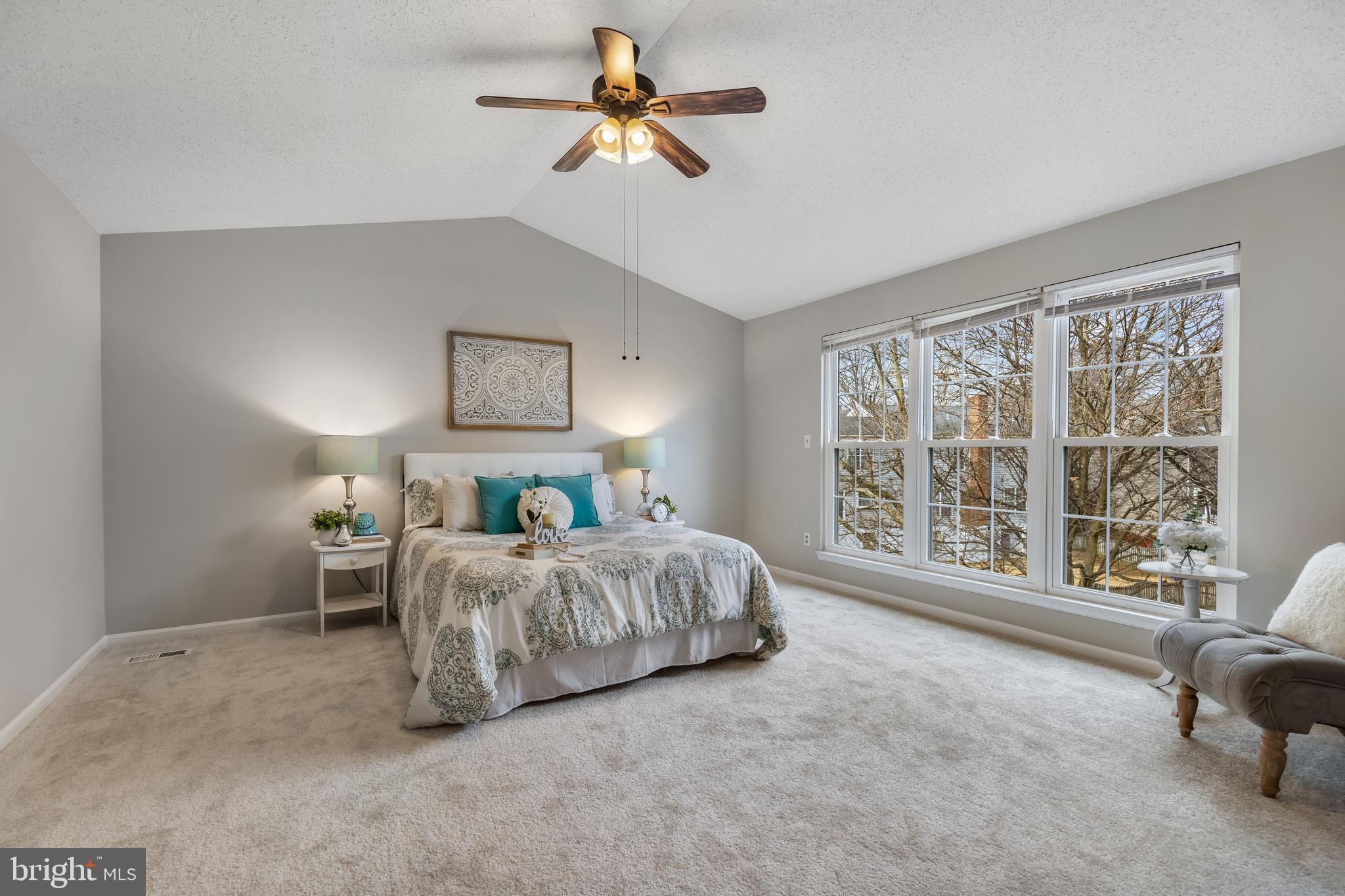 TWIN OAKS FARM - Residential