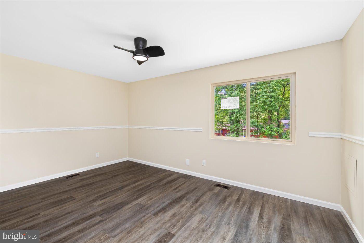 STONEYBROOKE - Residential