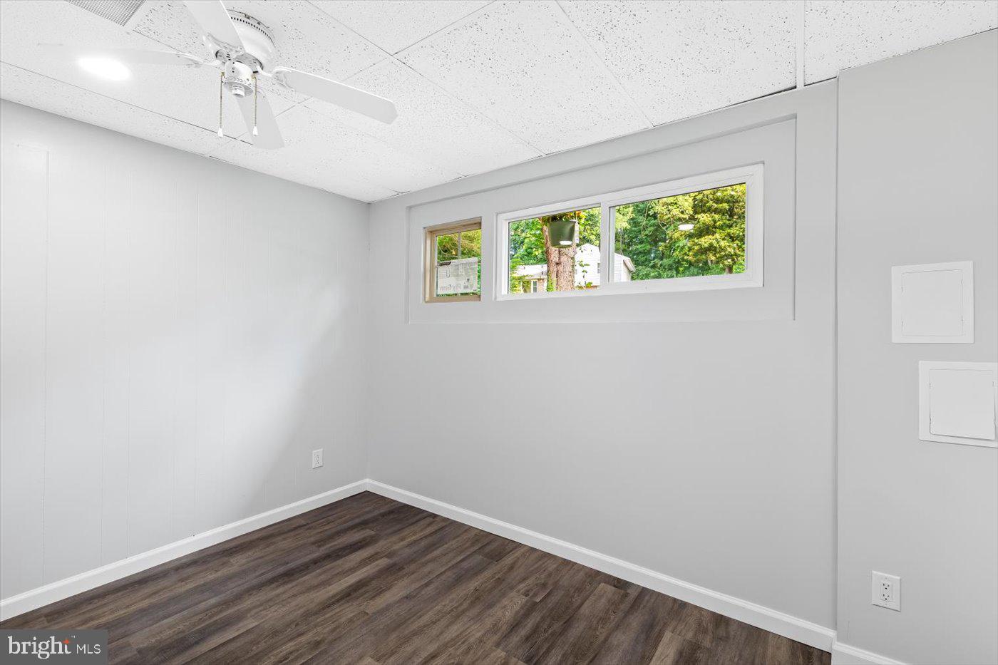 STONEYBROOKE - Residential