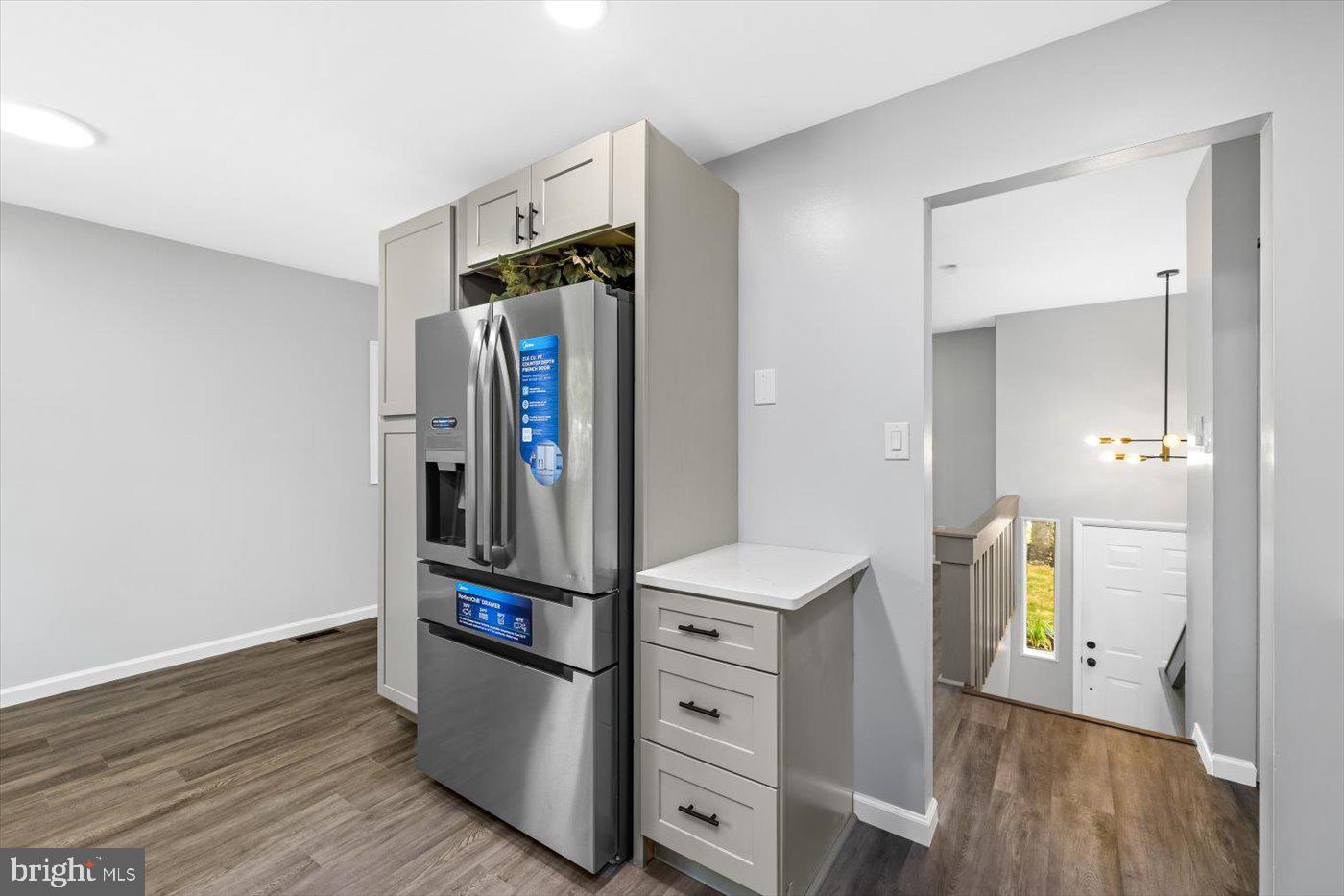 STONEYBROOKE - Residential