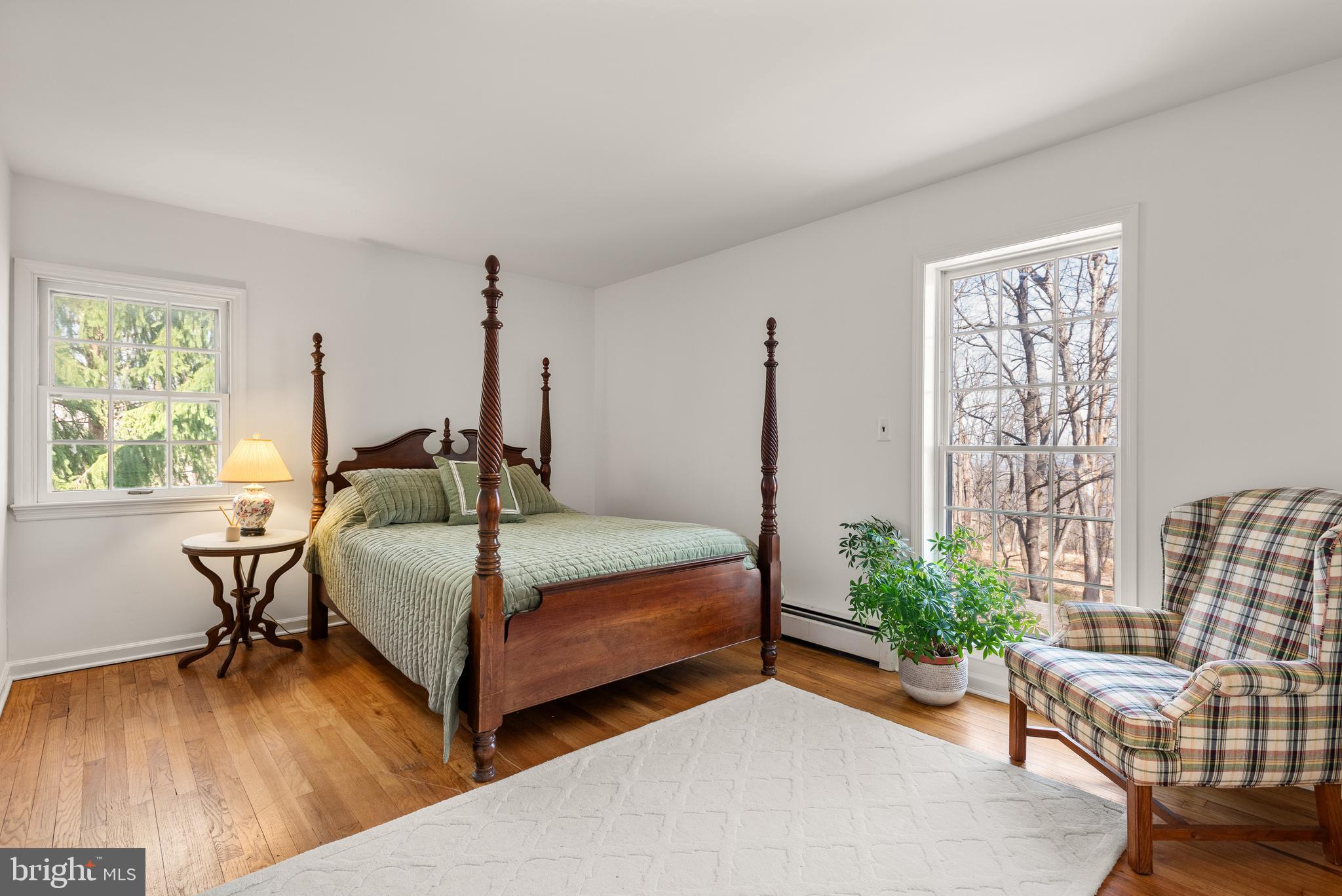 FOUR OAKS FARM - Residential