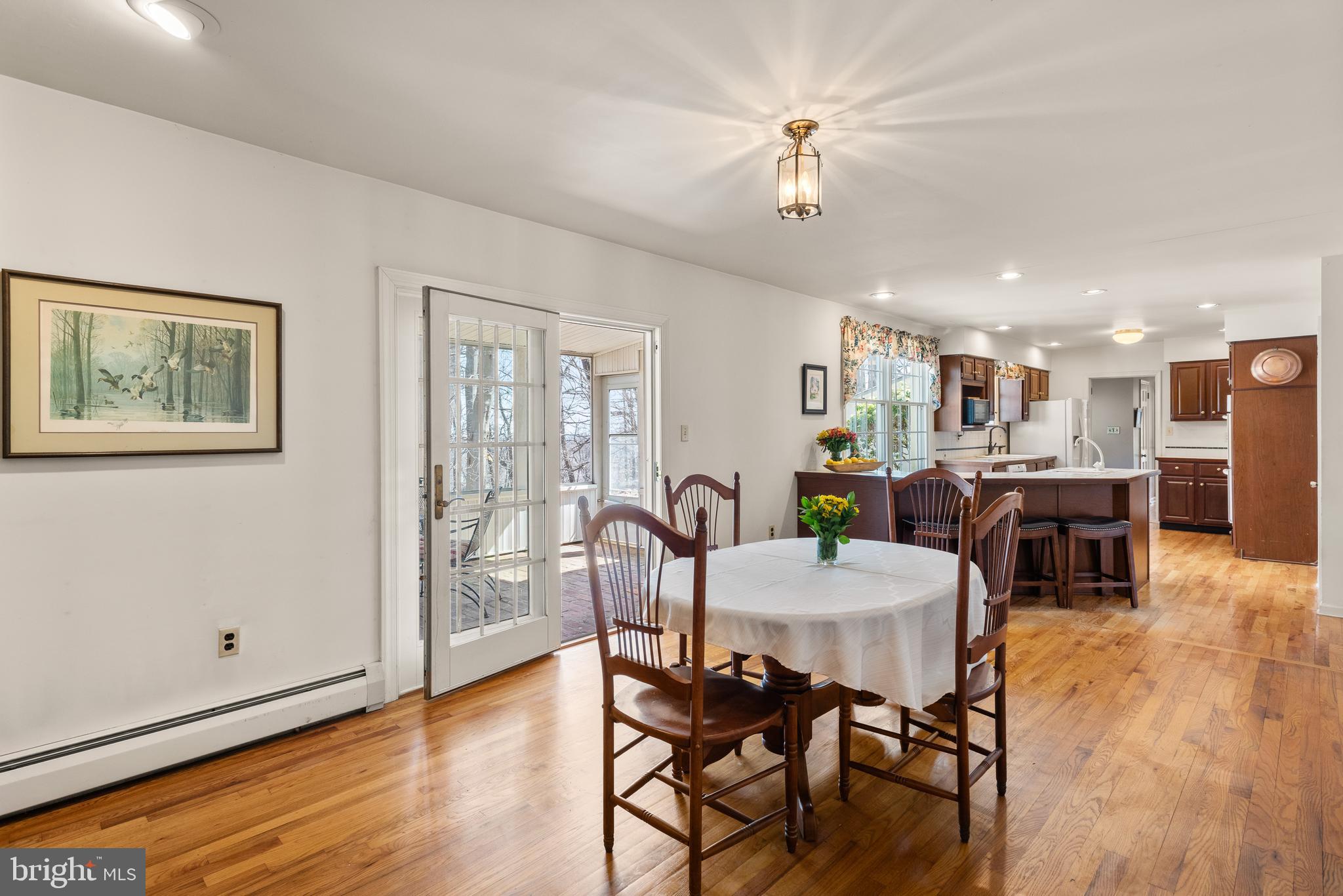 FOUR OAKS FARM - Residential