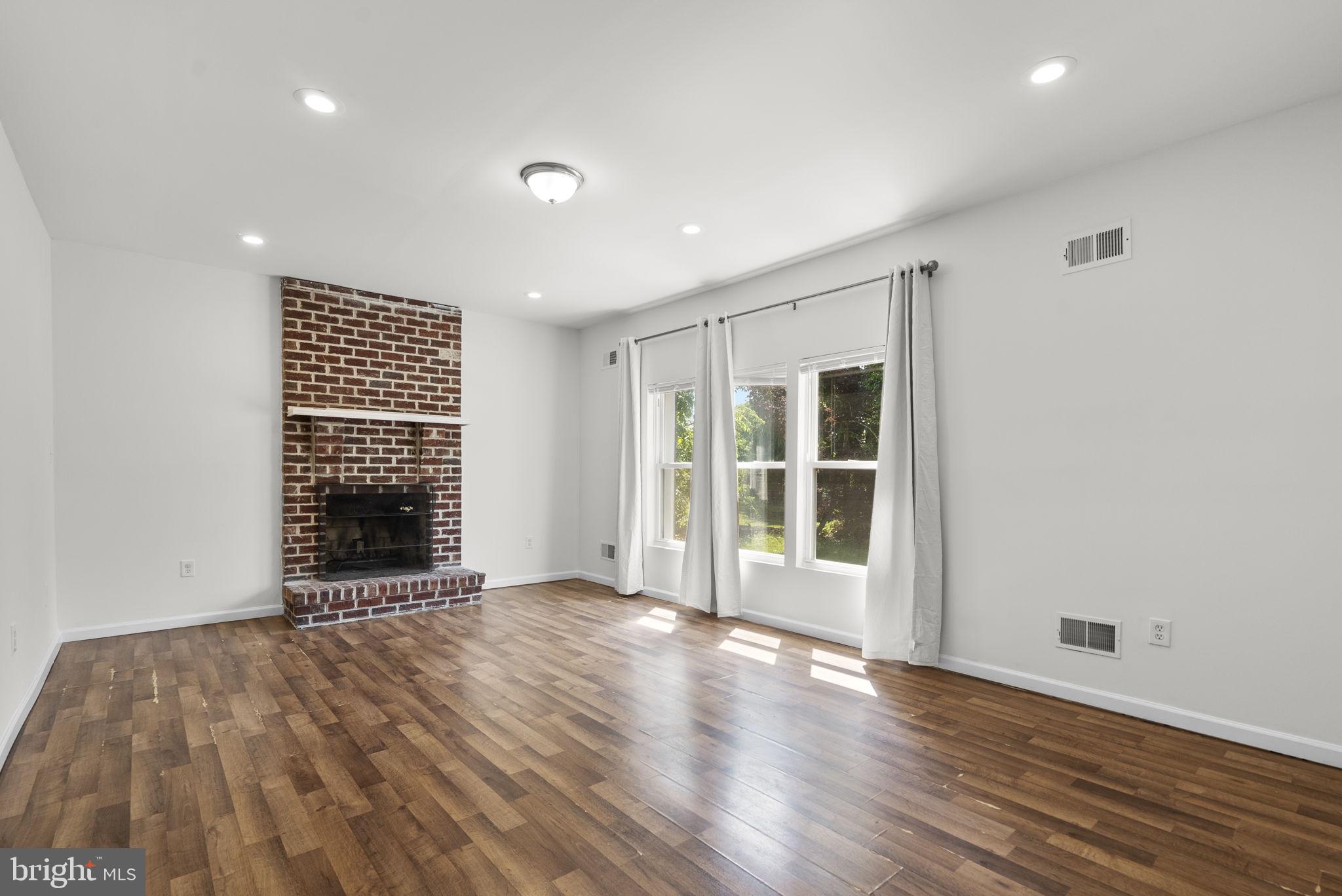 CLARKSBURG OUTSIDE - Residential