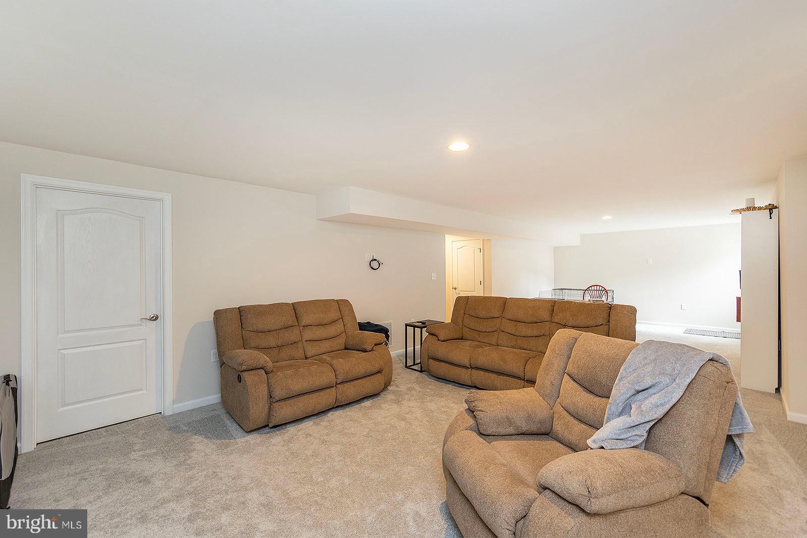 MARTINSBURG STATION - Residential