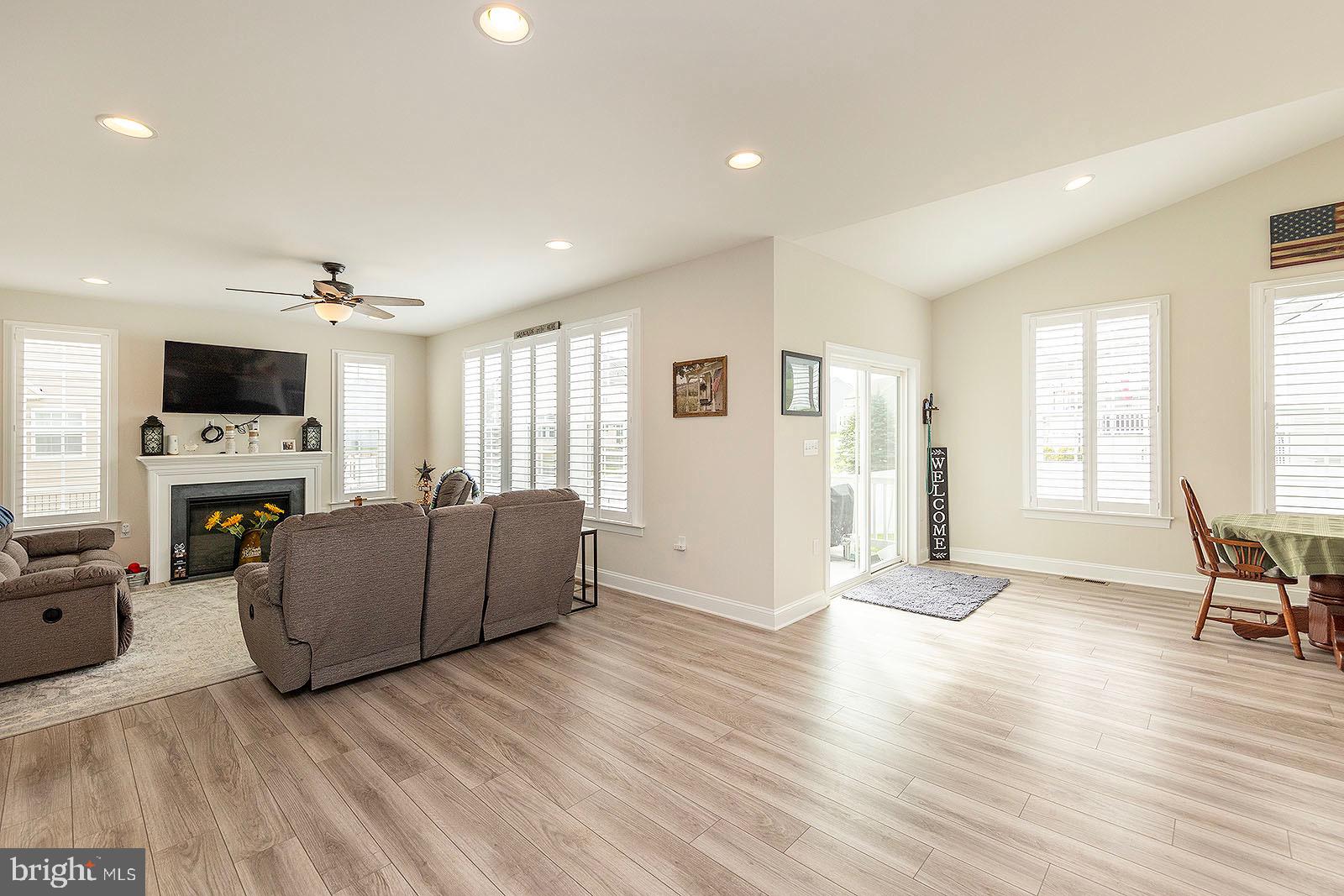 MARTINSBURG STATION - Residential