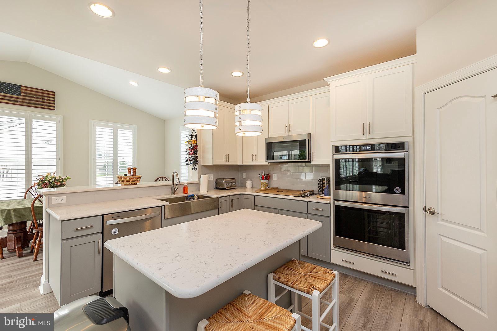 MARTINSBURG STATION - Residential