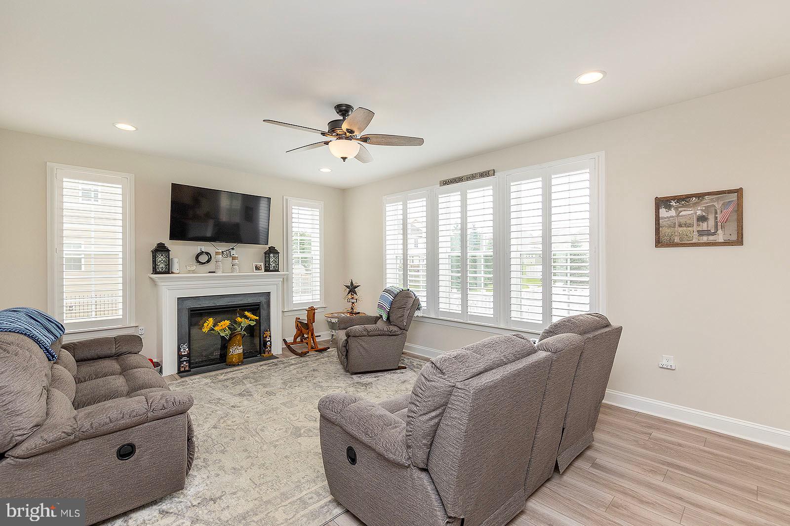 MARTINSBURG STATION - Residential