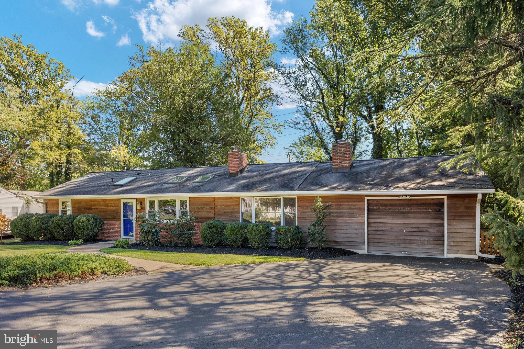 7811 Marthas Lane