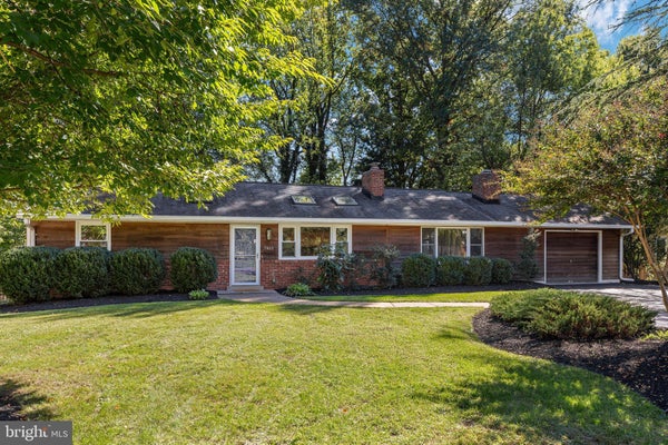 7811 MARTHAS LN, FALLS CHURCH, VA 22043 - Image 10d23e904a6dbcdb282e109b88189e7d/3883068737