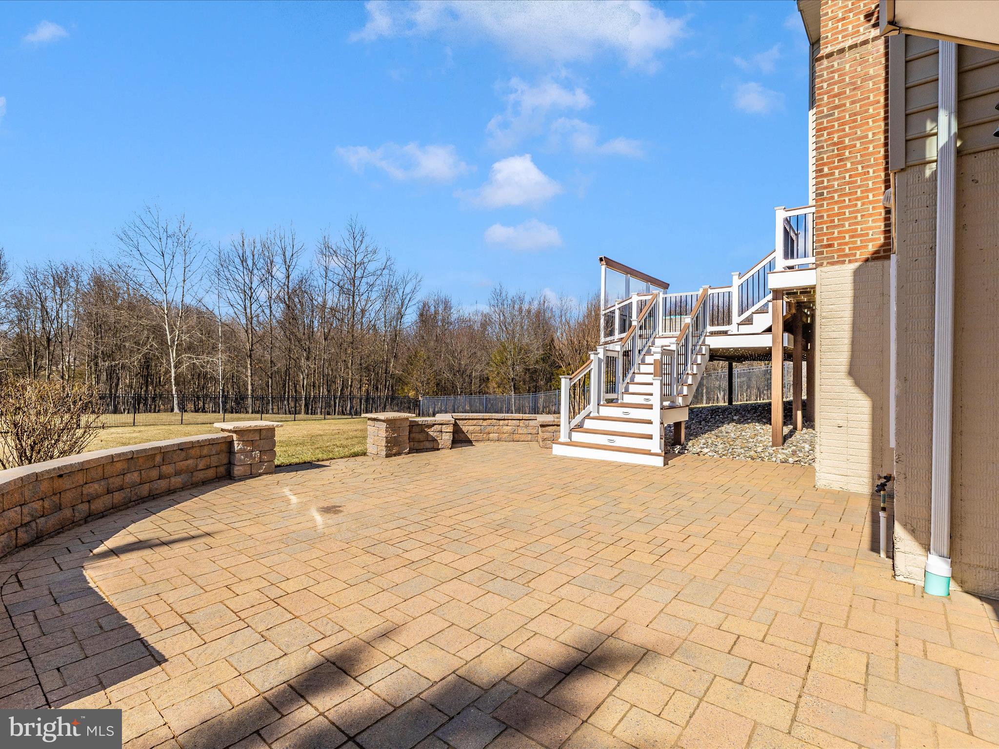 GREENHILLS FARM - Residential