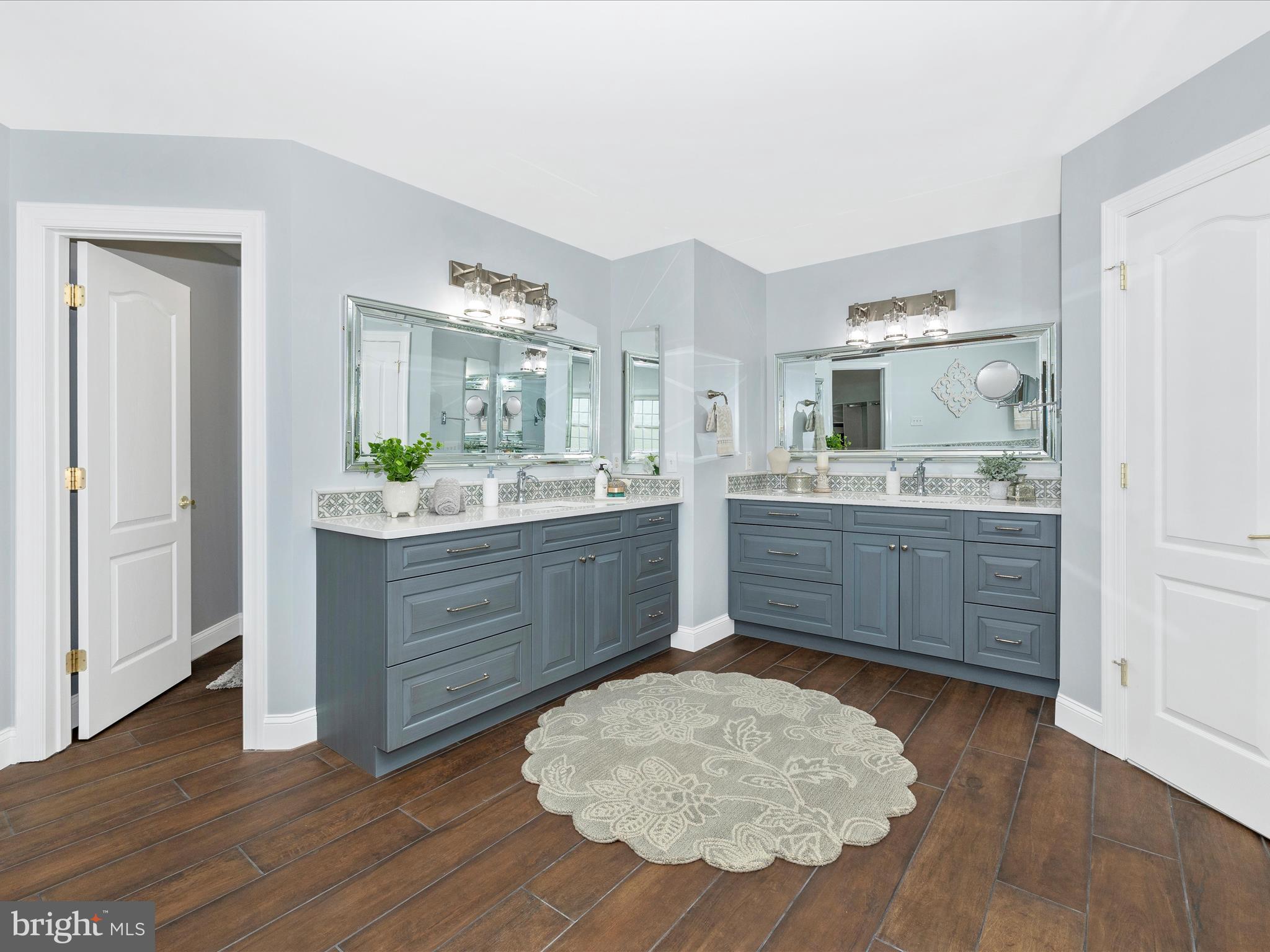 GREENHILLS FARM - Residential