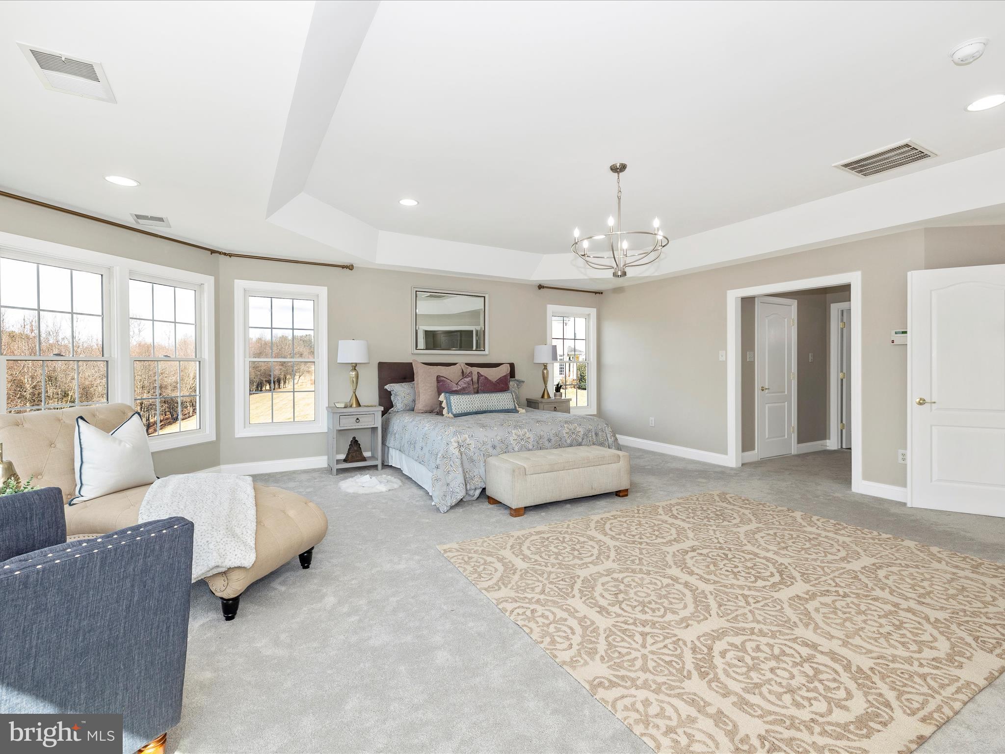 GREENHILLS FARM - Residential