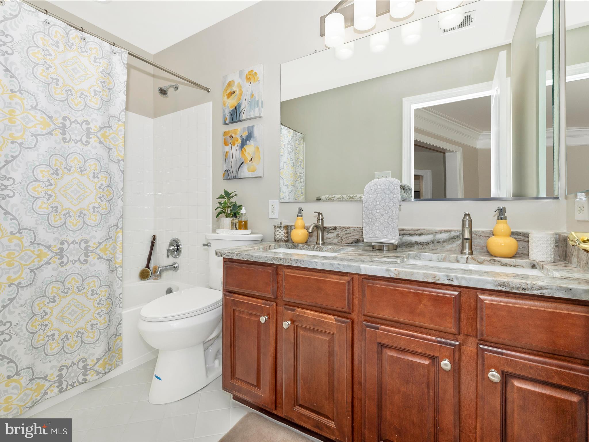 GREENHILLS FARM - Residential